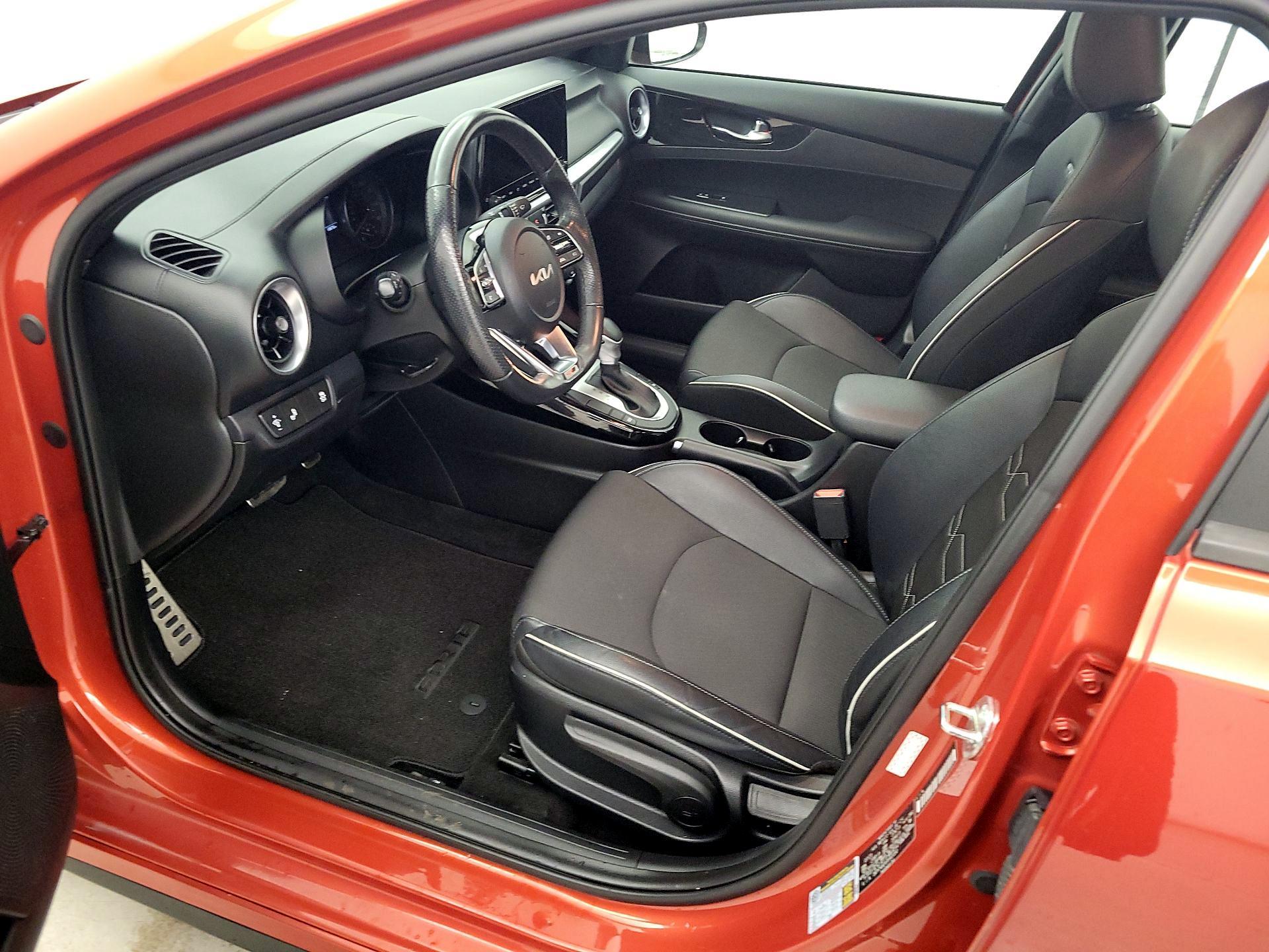 Thumbnail: 2023 Kia Forte - 11