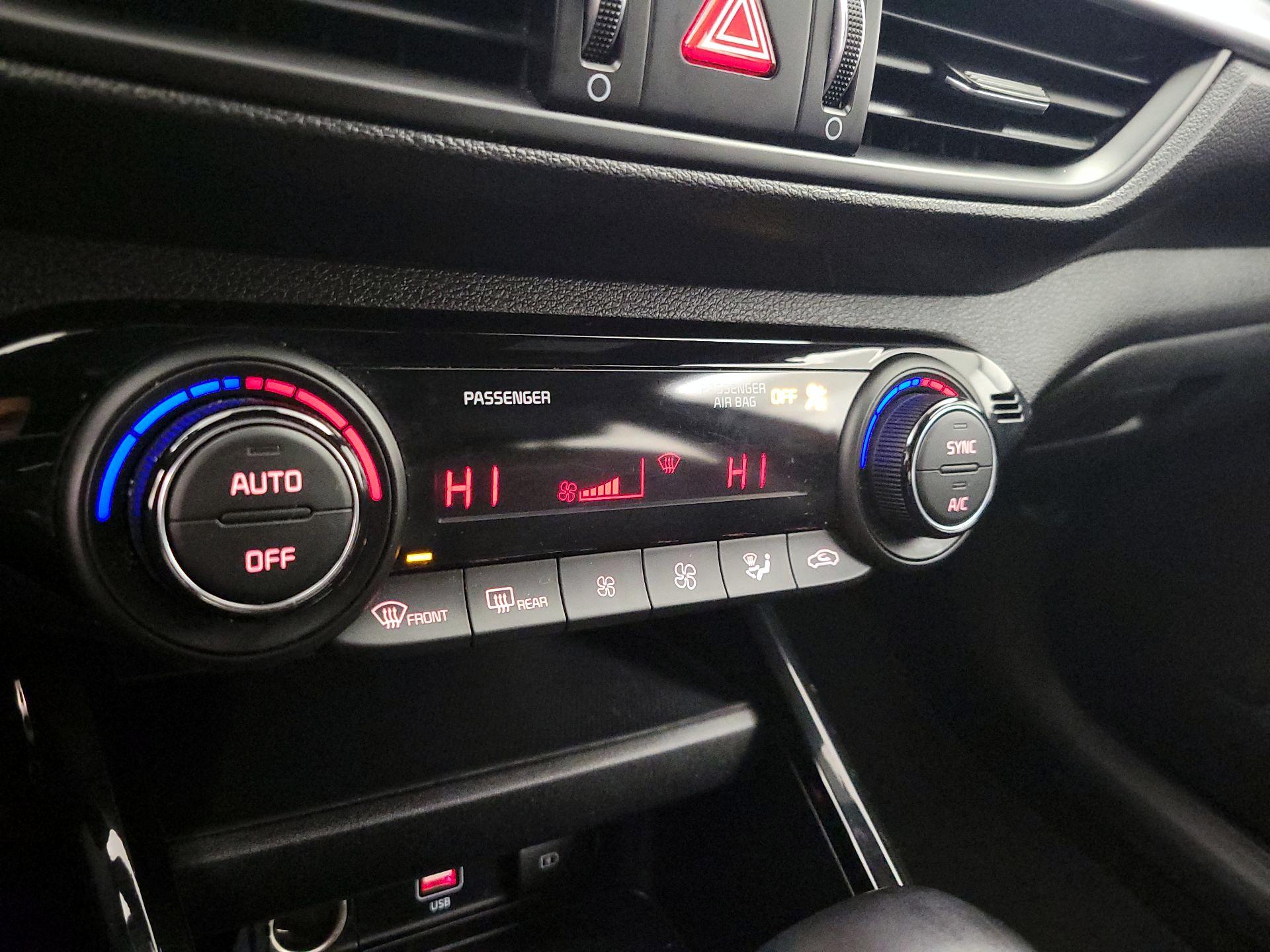 Thumbnail: 2023 Kia Forte - 17