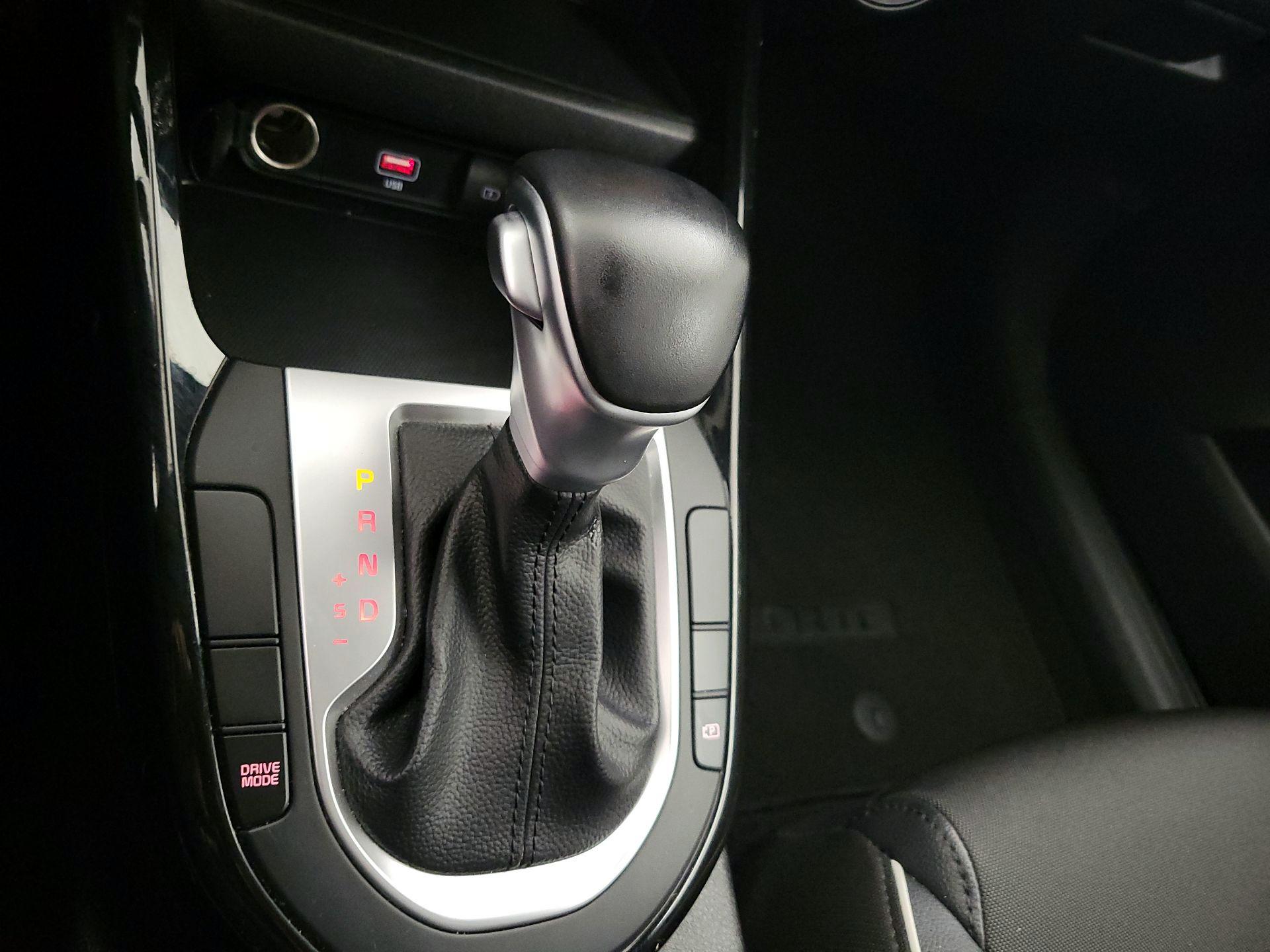 Thumbnail: 2023 Kia Forte - 18