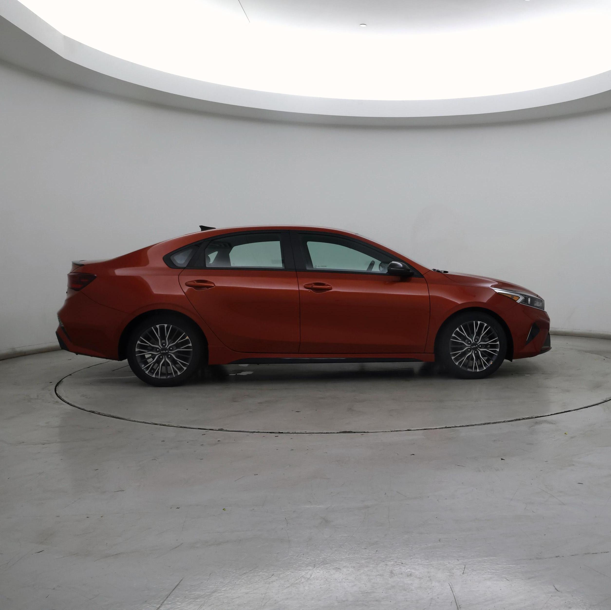 Thumbnail: 2023 Kia Forte - 7