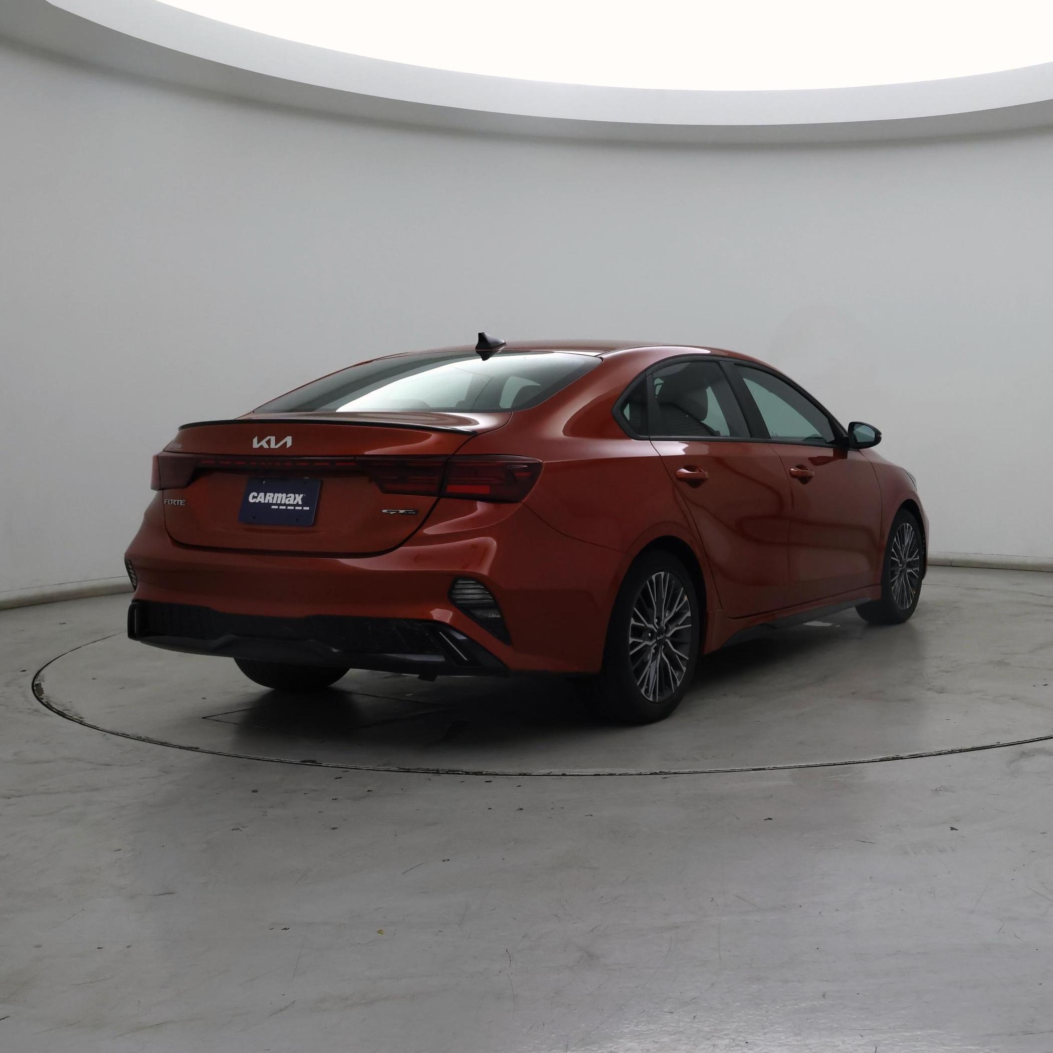 Thumbnail: 2023 Kia Forte - 8