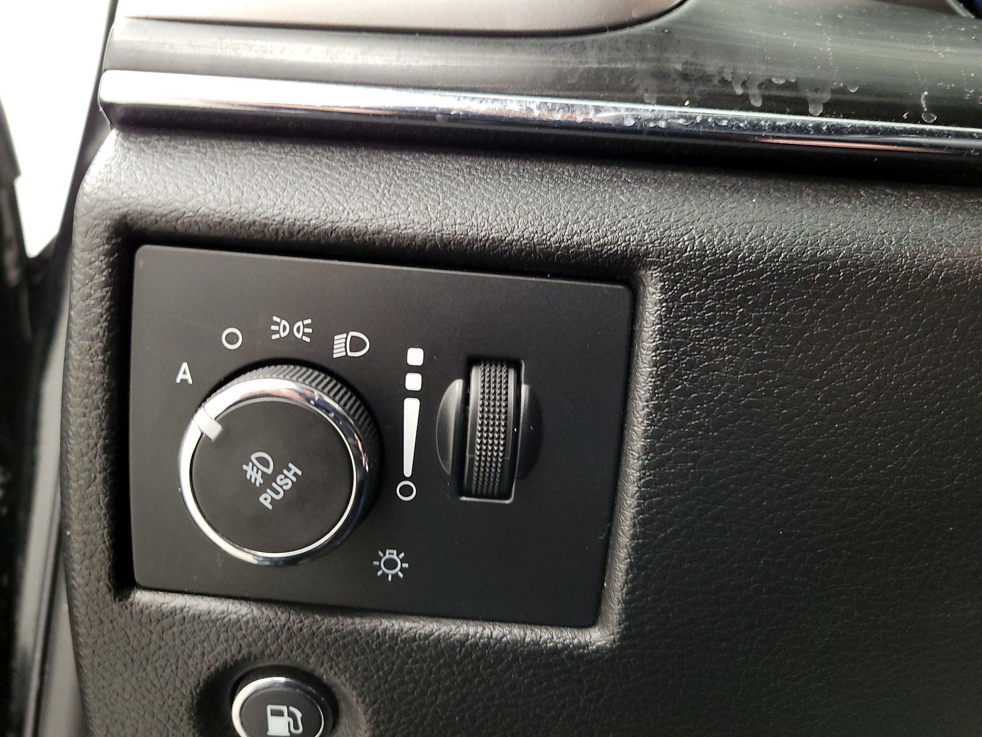 Thumbnail: 2020 Jeep Grand Cherokee - 13