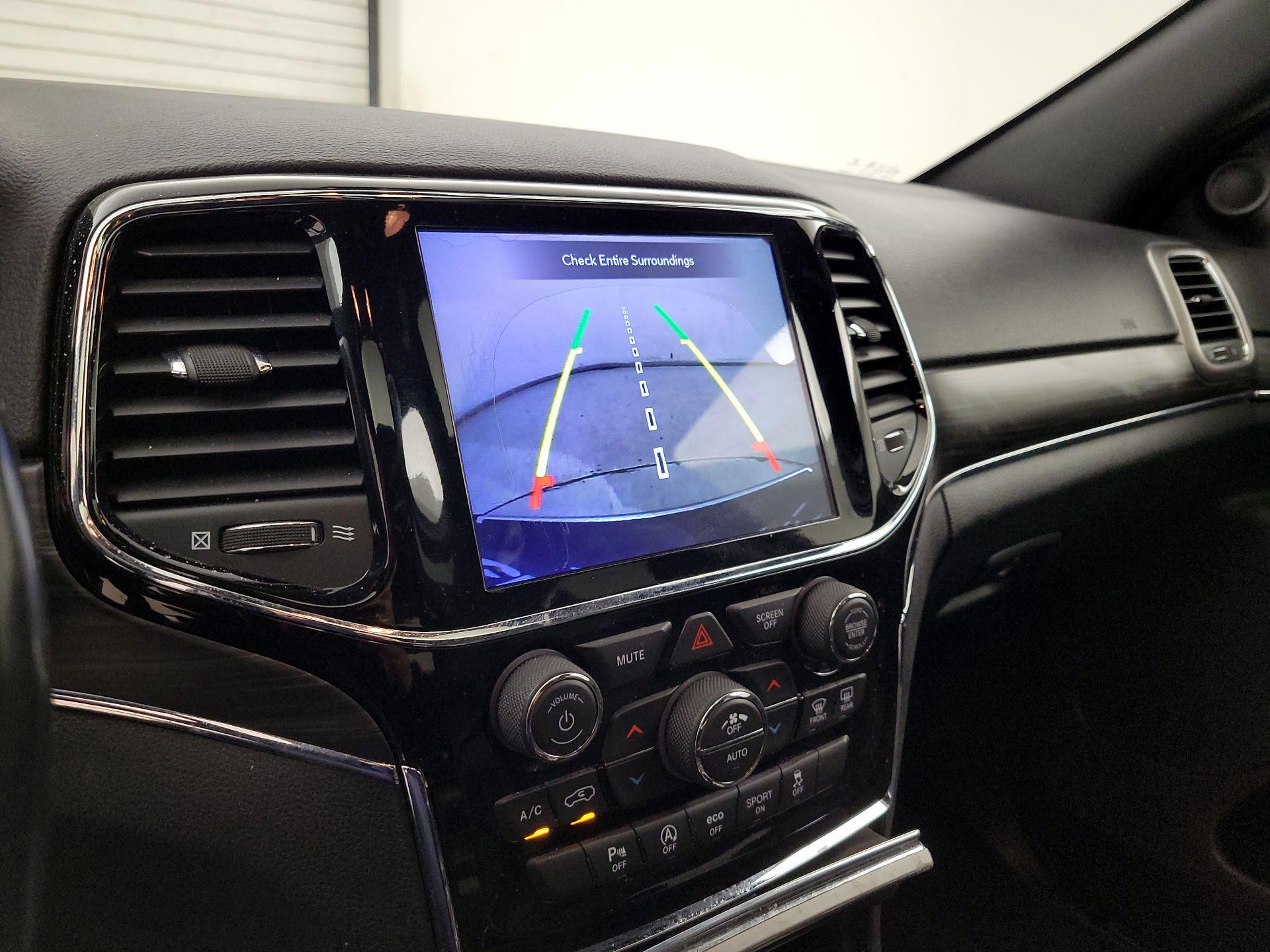 Thumbnail: 2020 Jeep Grand Cherokee - 15