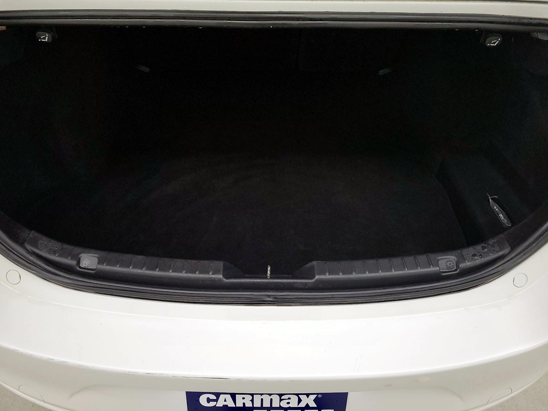 Thumbnail: 2019 Mazda Mazda3 - 20