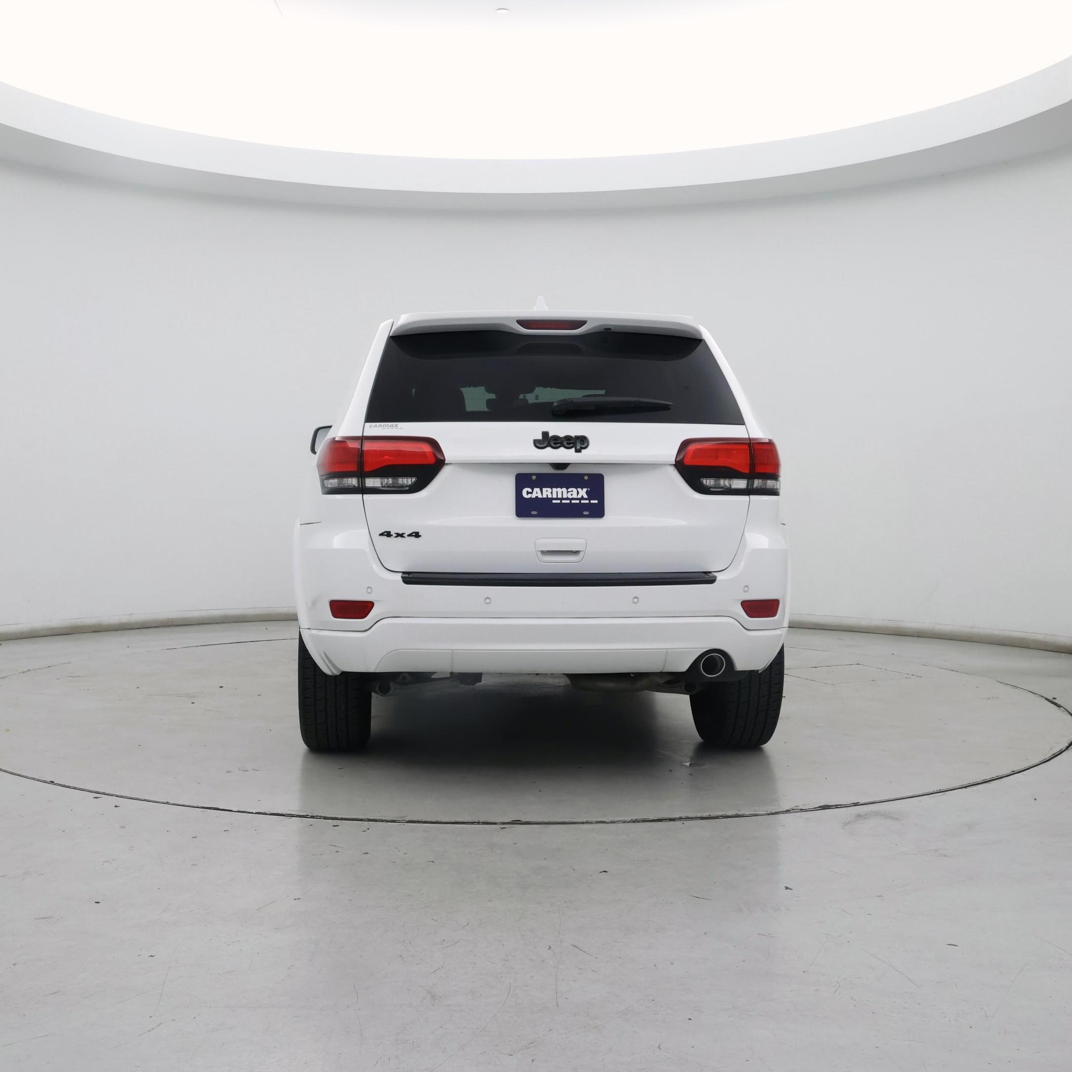 Thumbnail: 2017 Jeep Grand Cherokee - 6