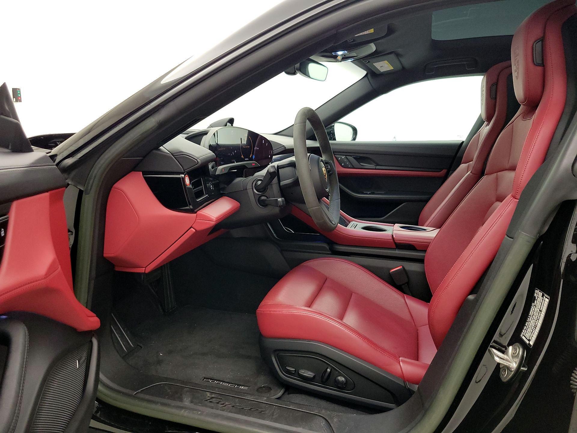 Thumbnail: 2022 Porsche Taycan - 11