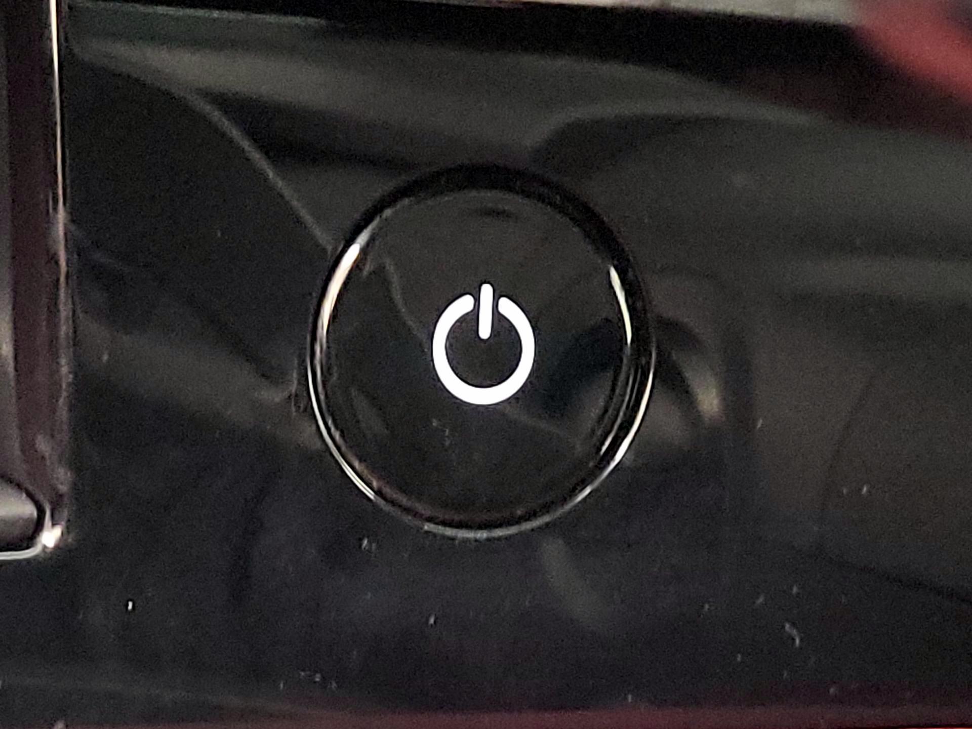 Thumbnail: 2022 Porsche Taycan - 13