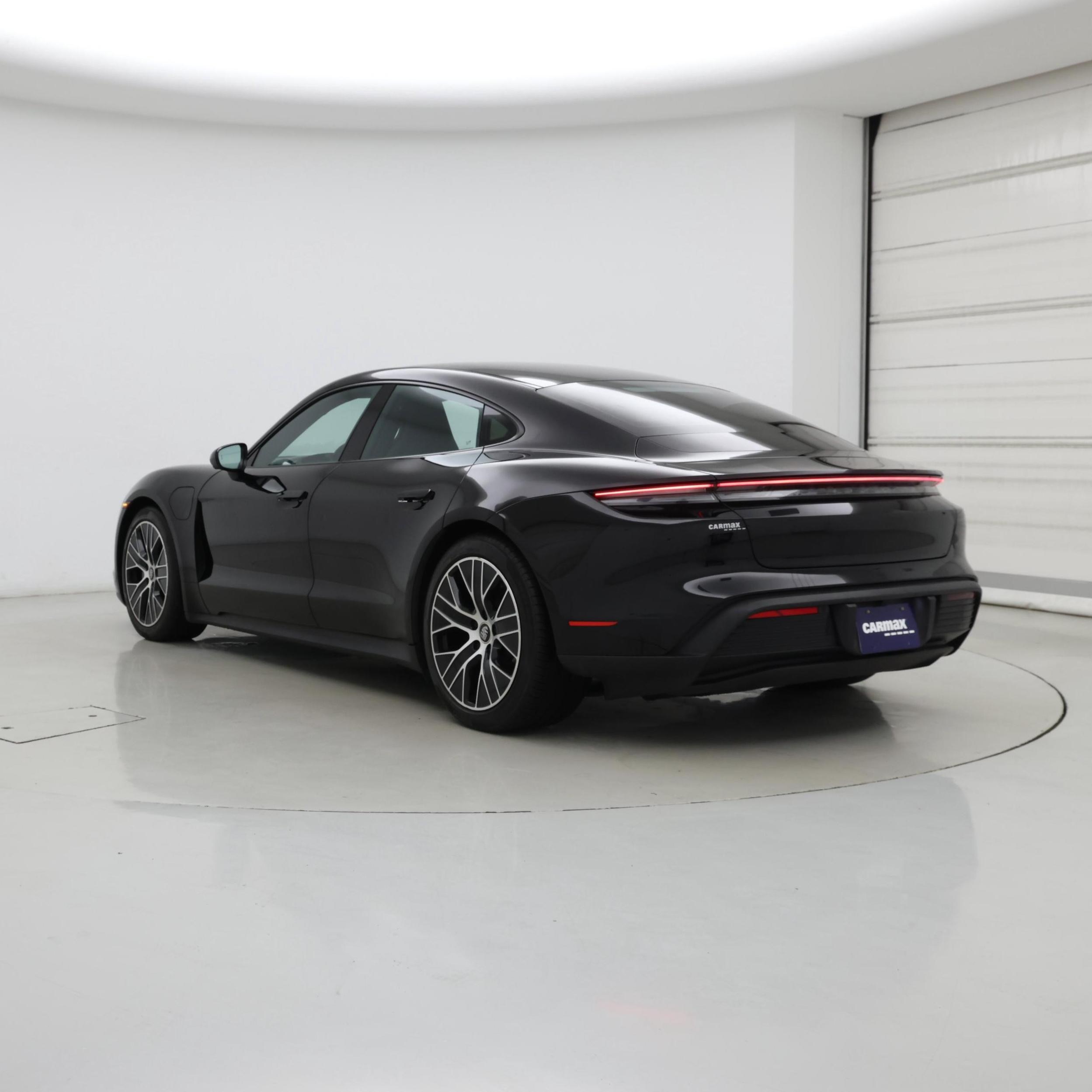 Thumbnail: 2022 Porsche Taycan - 2