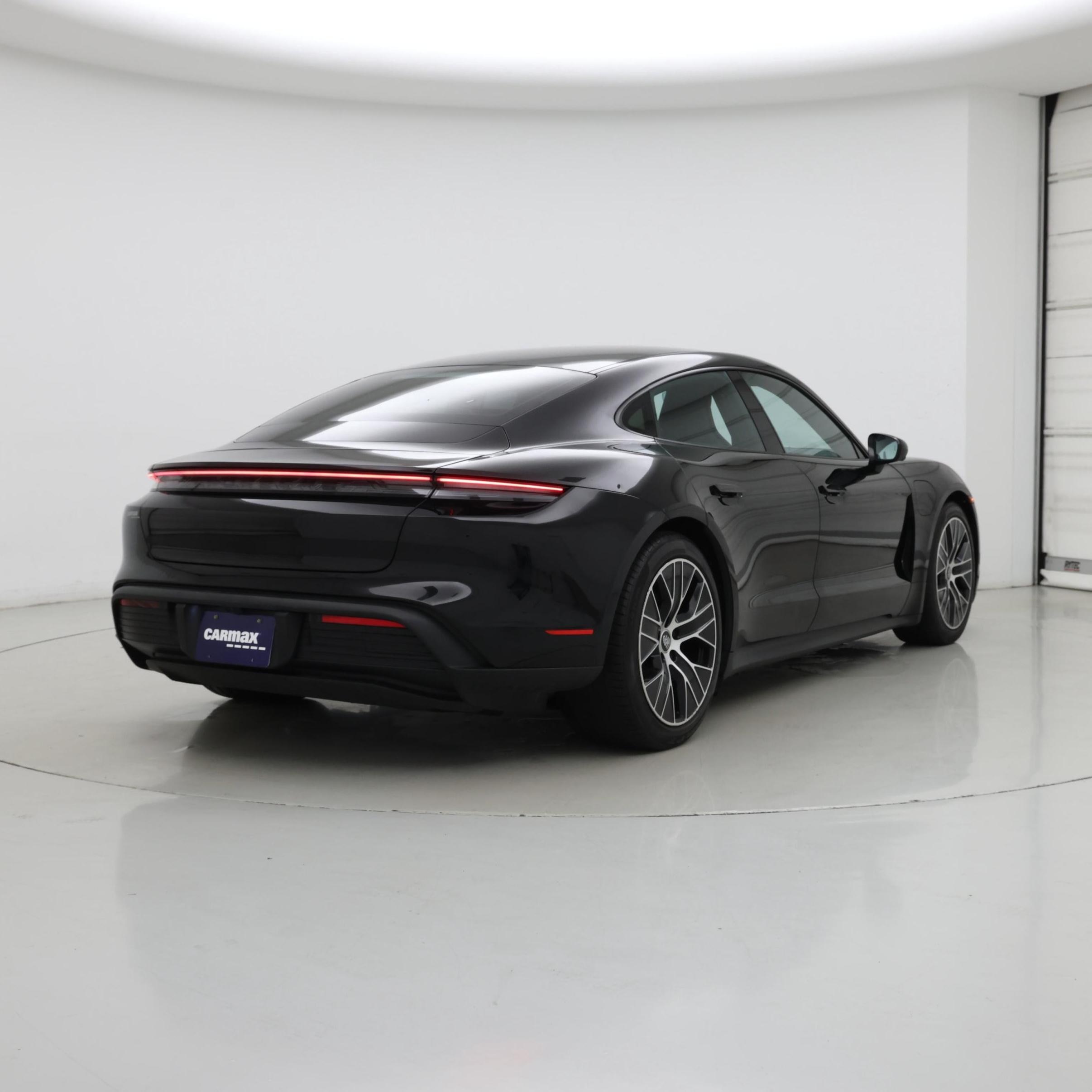 Thumbnail: 2022 Porsche Taycan - 8