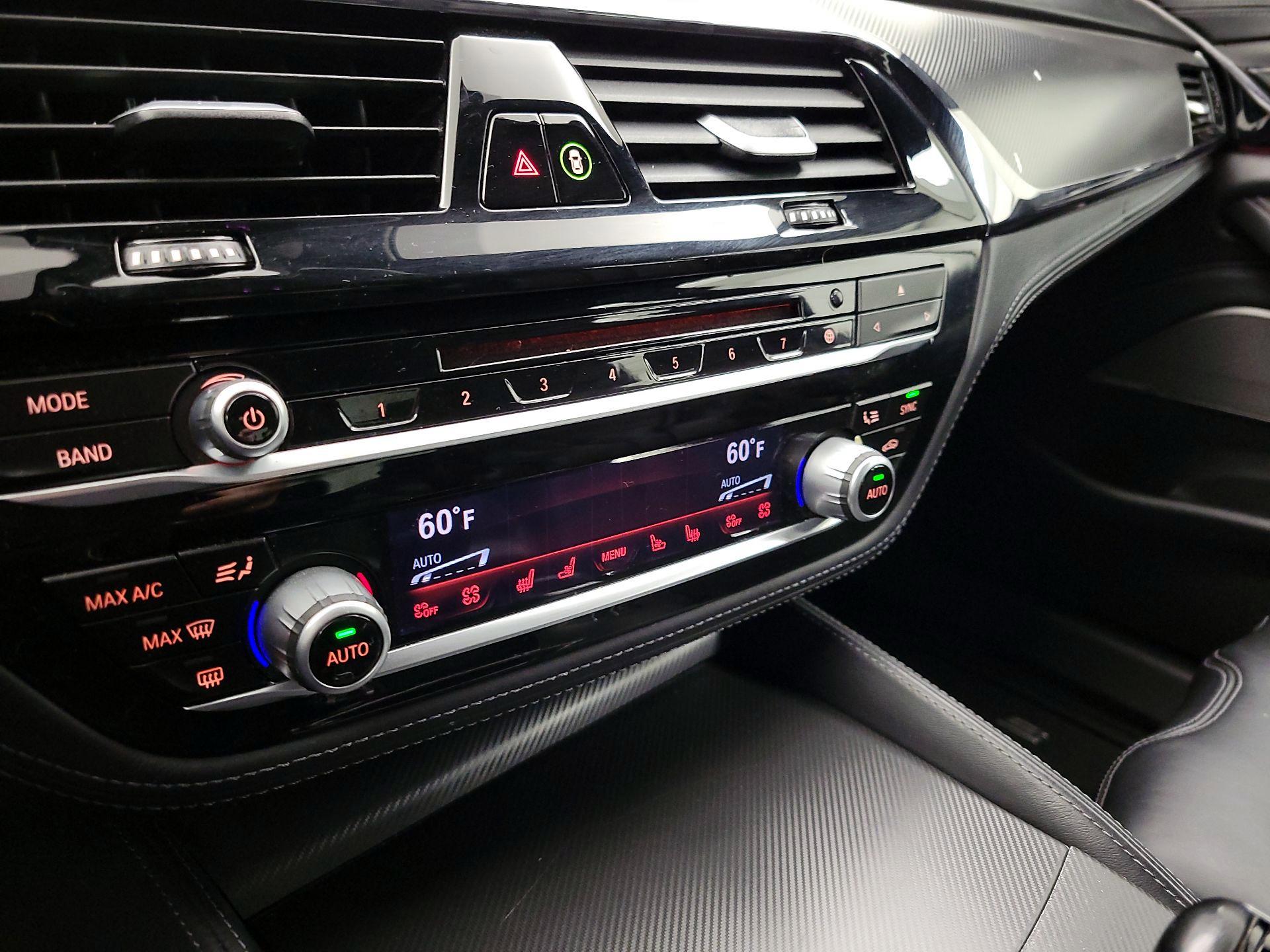 Thumbnail: 2019 BMW M5 - 17