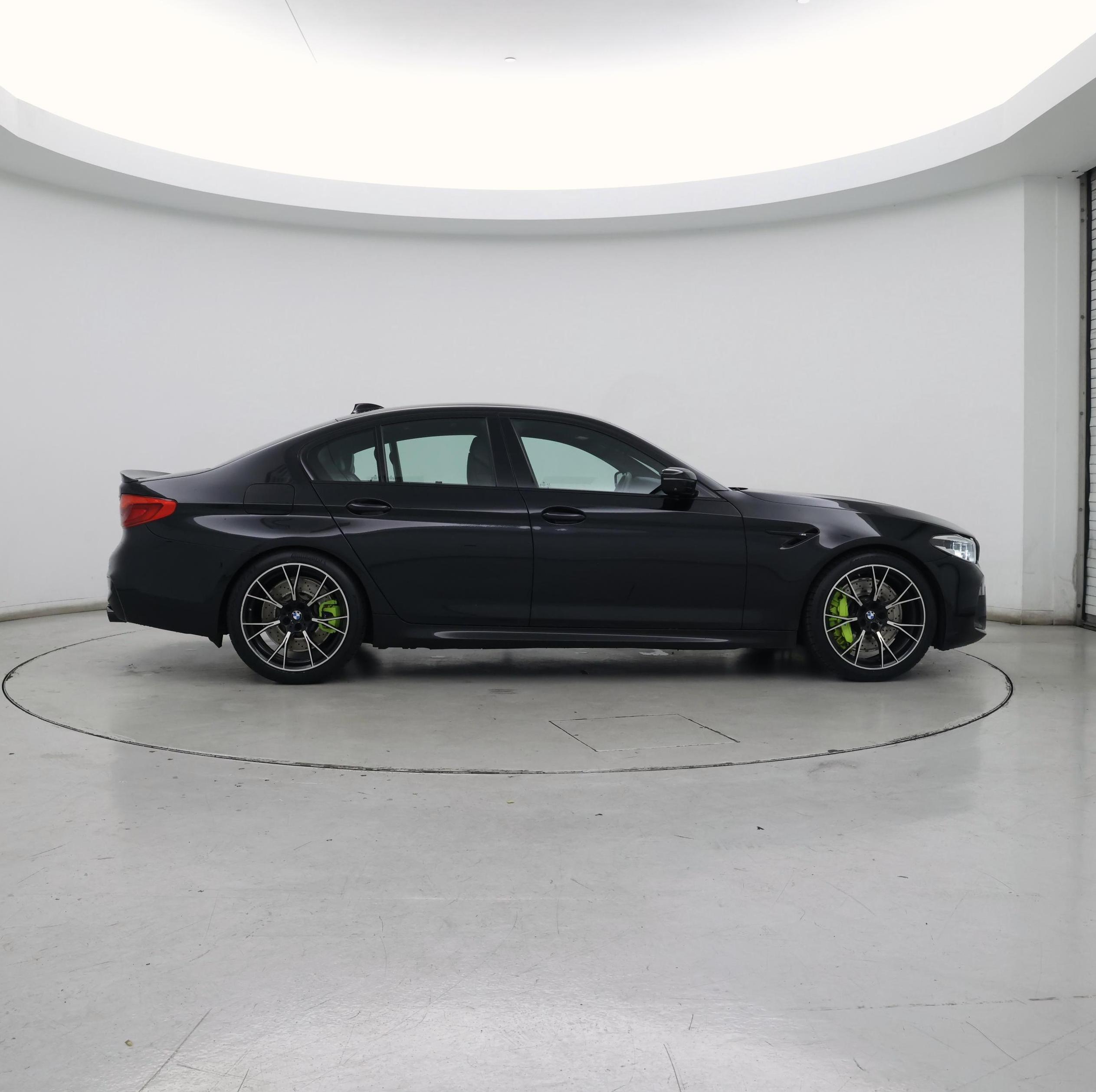 Thumbnail: 2019 BMW M5 - 7