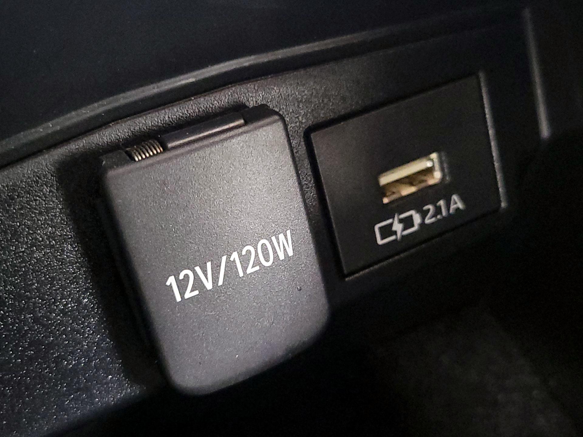 Thumbnail: 2021 Toyota Corolla - 18