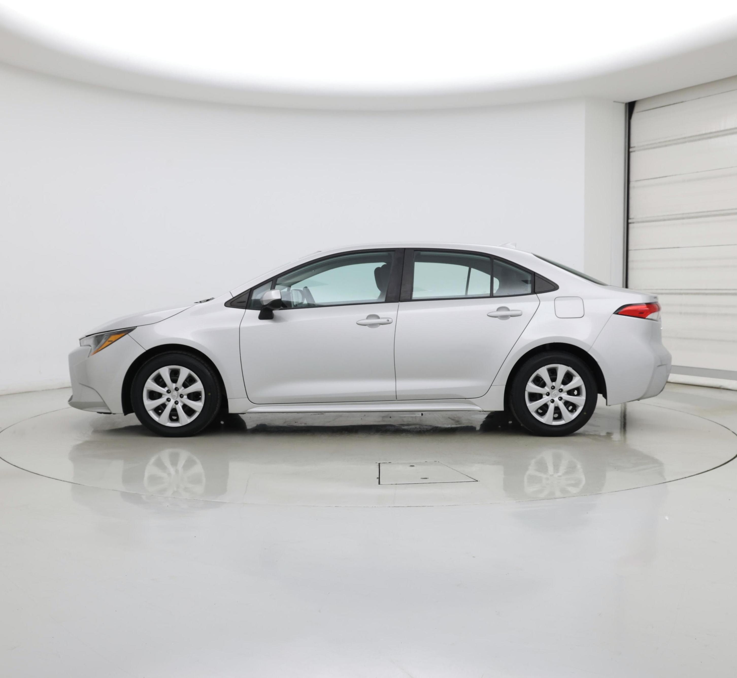 Thumbnail: 2021 Toyota Corolla - 3