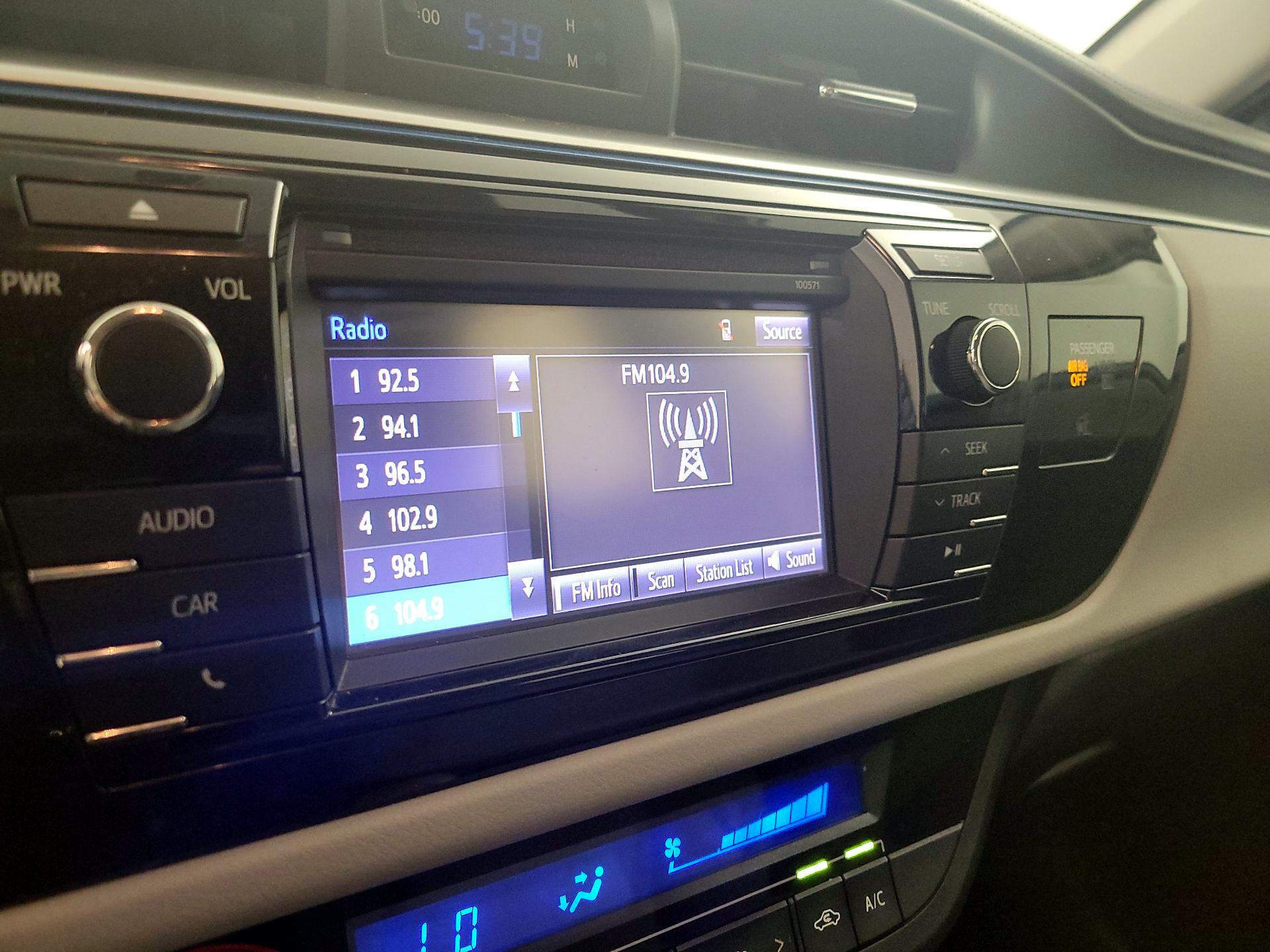 Thumbnail: 2016 Toyota Corolla - 15