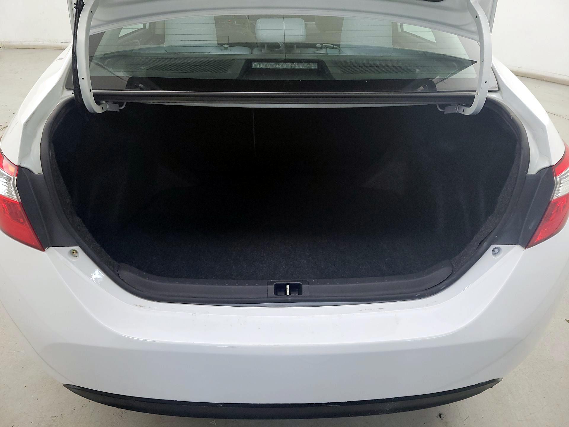 Thumbnail: 2016 Toyota Corolla - 20