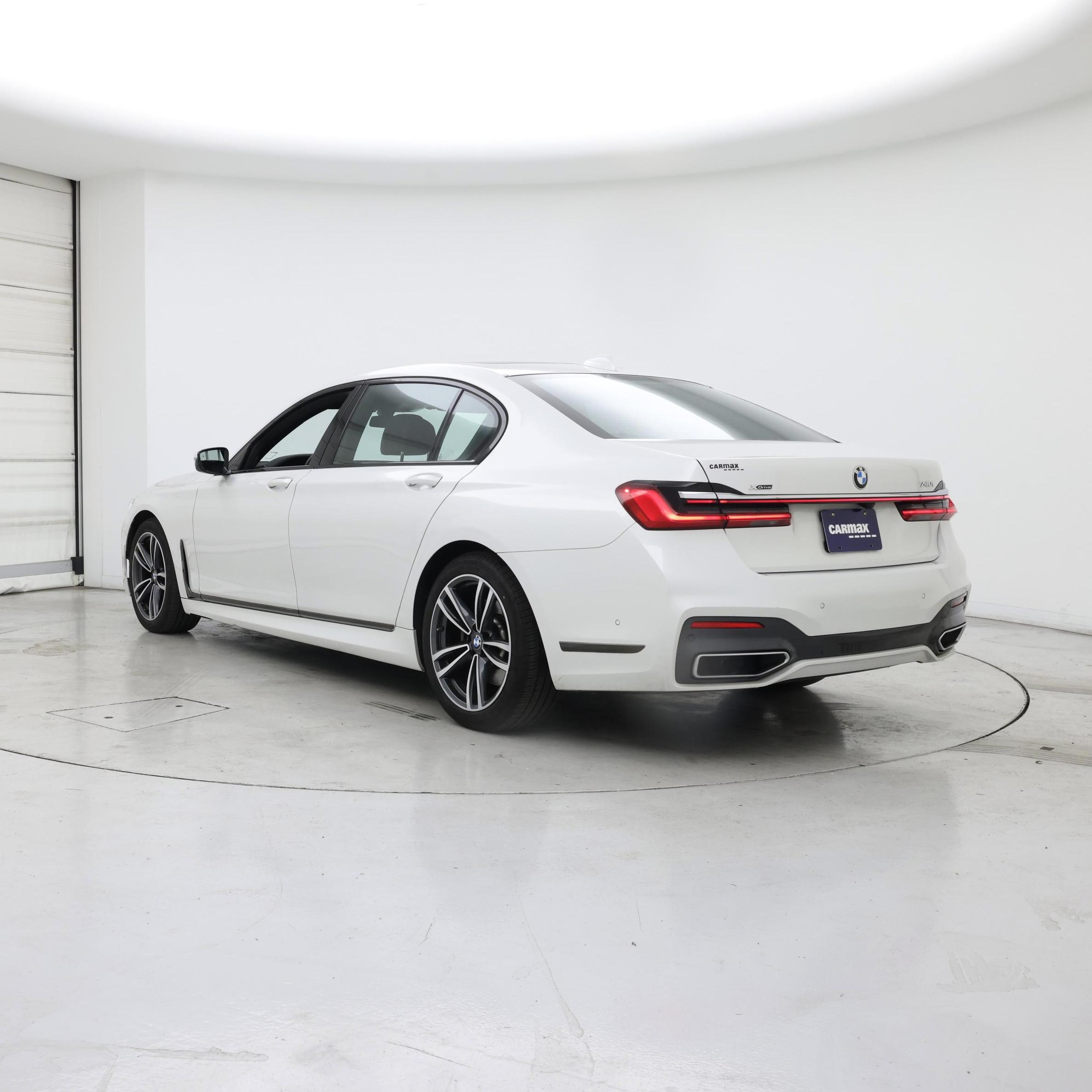 Thumbnail: 2021 BMW 7 Series - 2