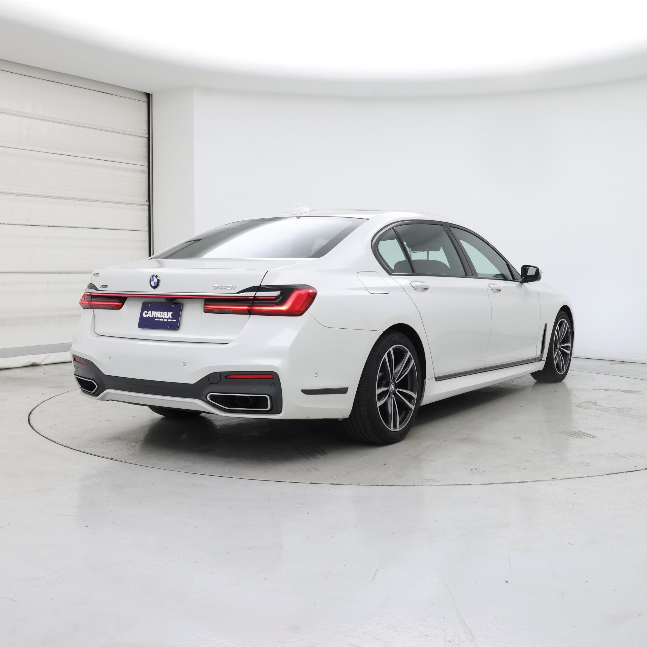 Thumbnail: 2021 BMW 7 Series - 8