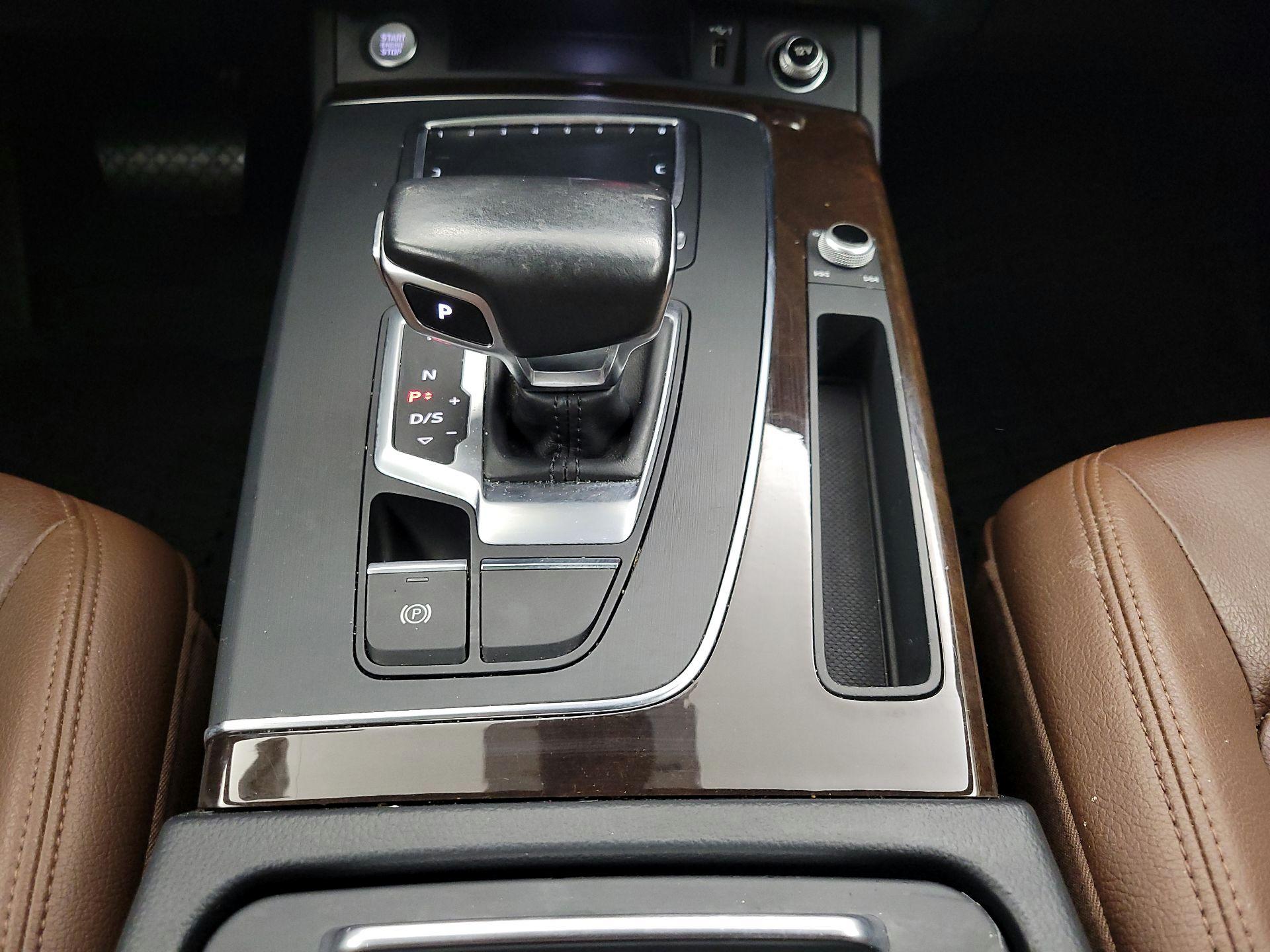 Thumbnail: 2018 Audi Q5 - 18