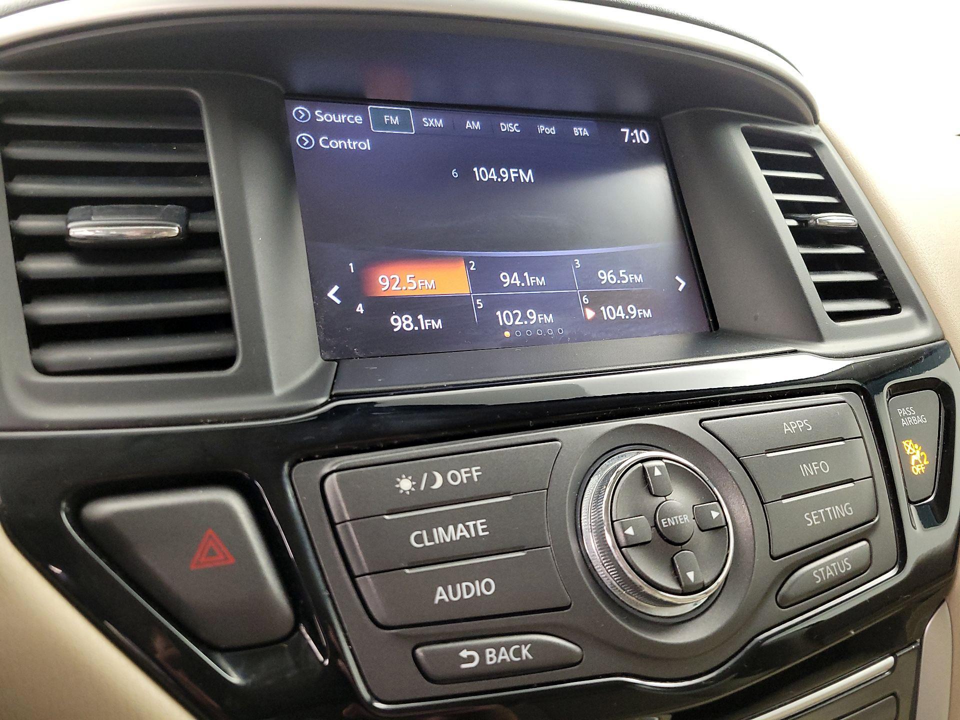 Thumbnail: 2017 Nissan Pathfinder - 15