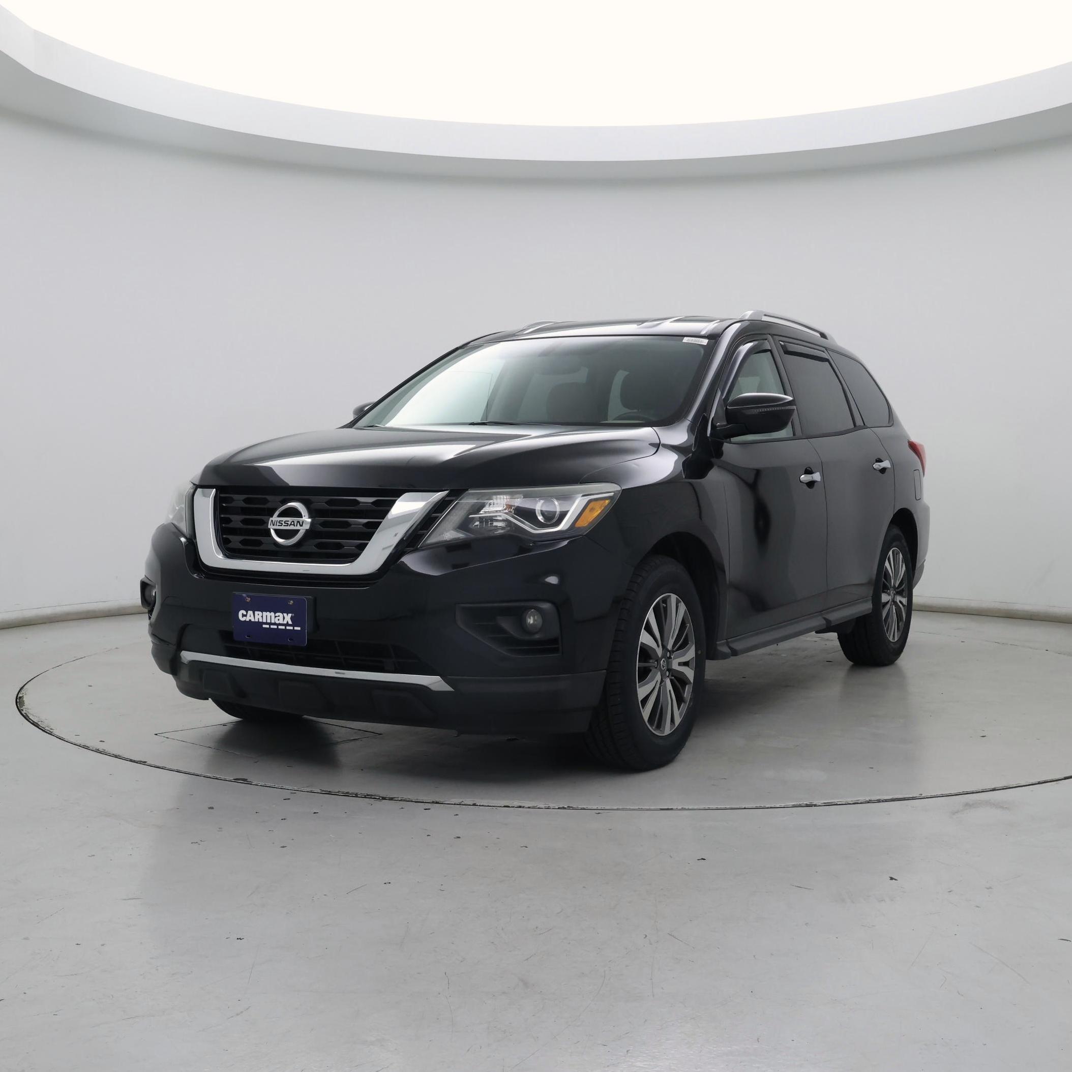 Thumbnail: 2017 Nissan Pathfinder - 4