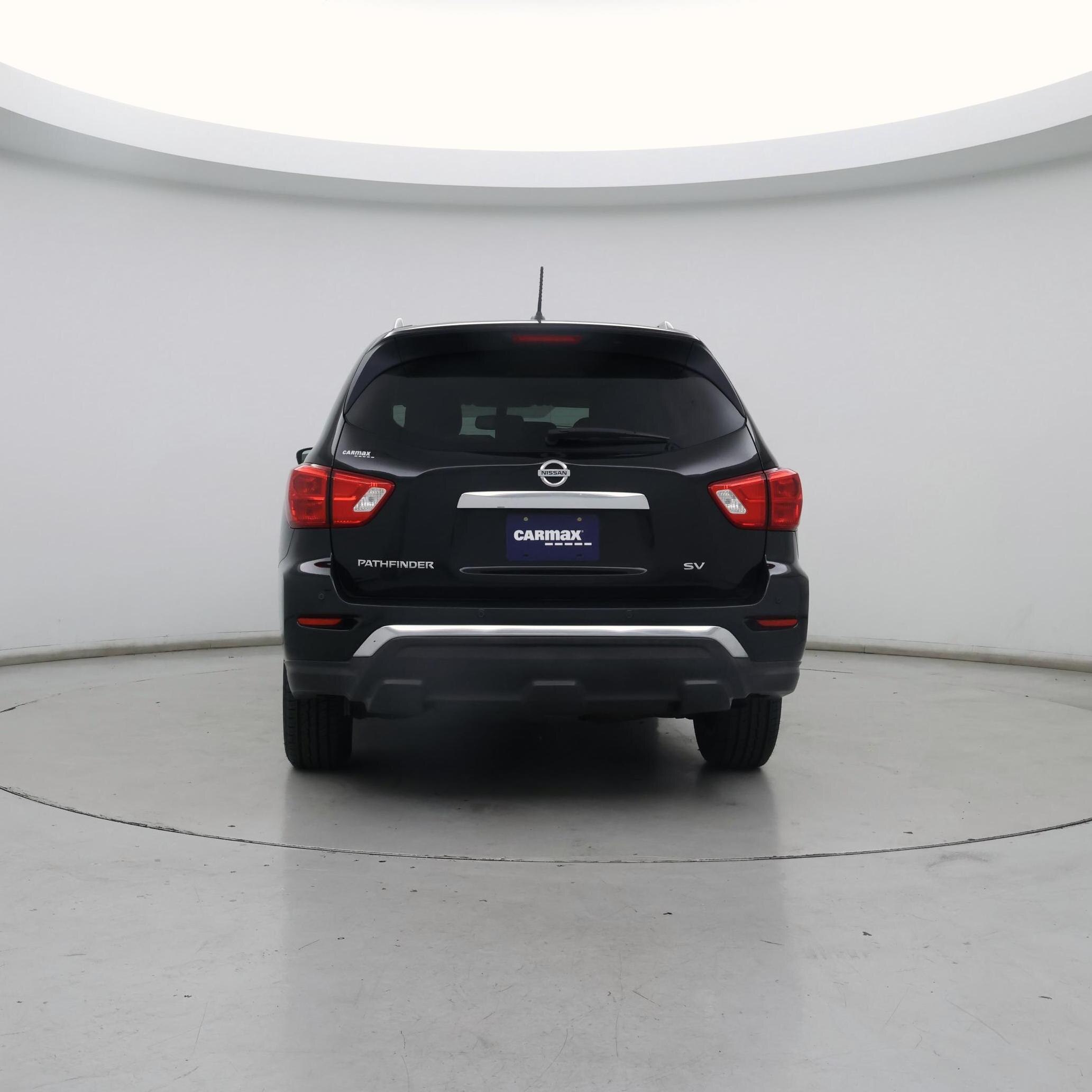 Thumbnail: 2017 Nissan Pathfinder - 6