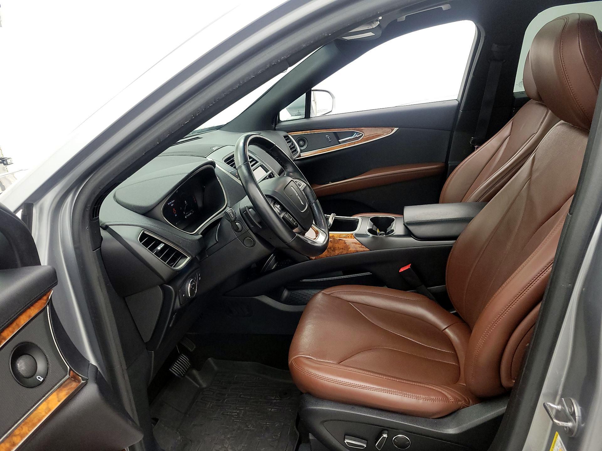 Thumbnail: 2020 Lincoln Nautilus - 11