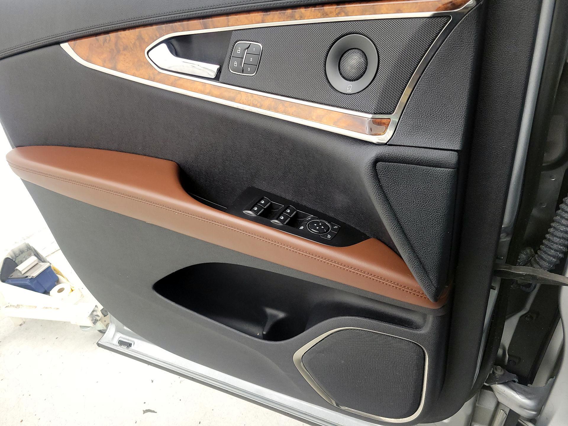 Thumbnail: 2020 Lincoln Nautilus - 12