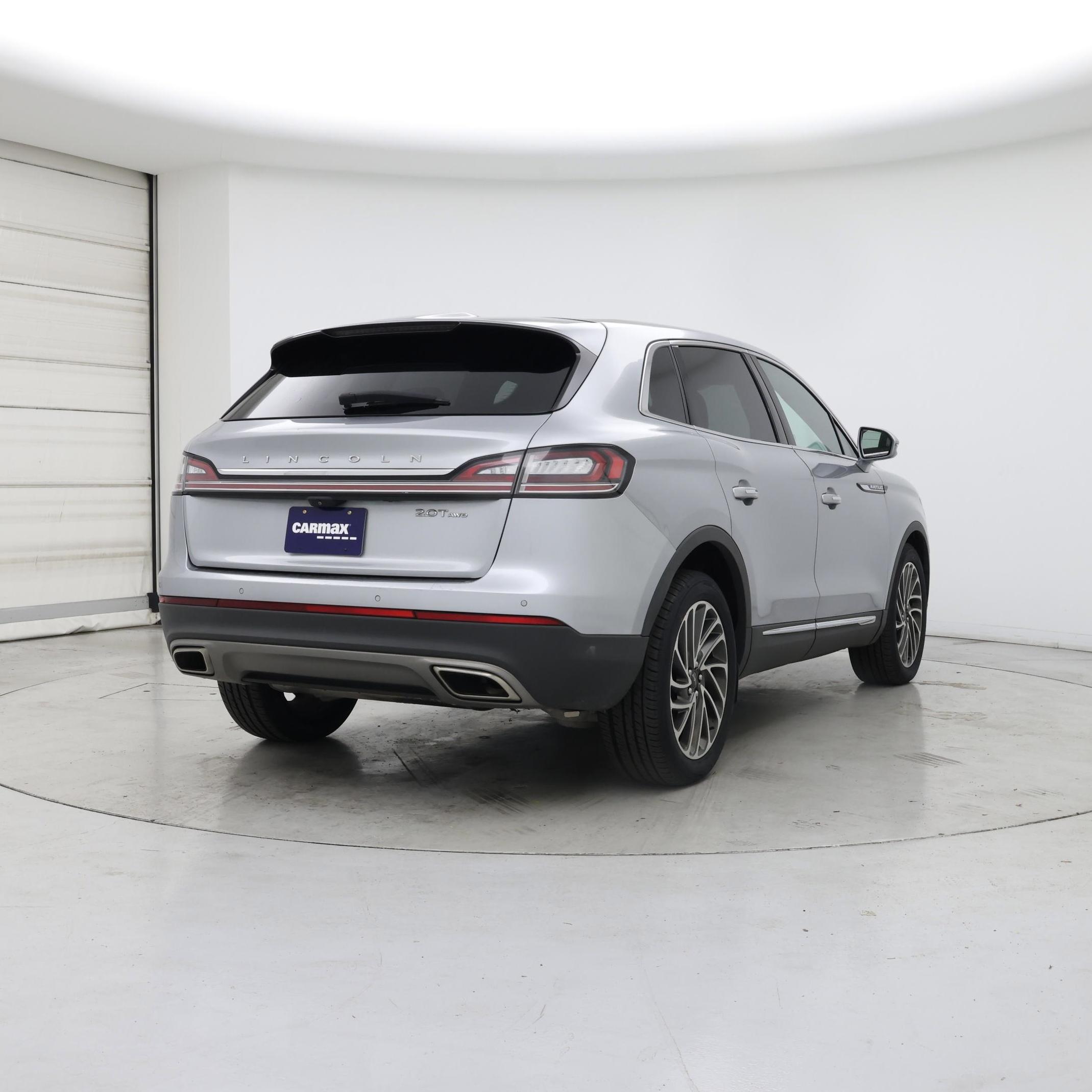 Thumbnail: 2020 Lincoln Nautilus - 8