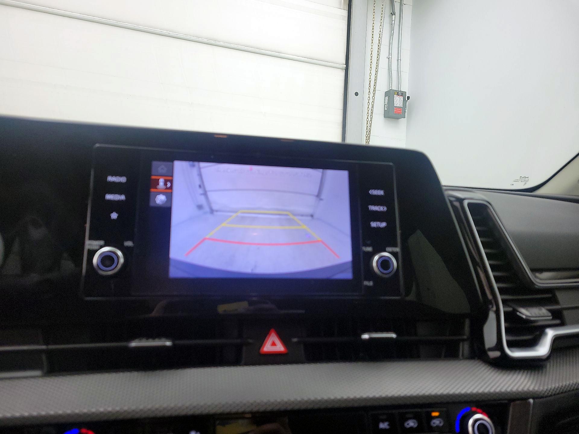 Thumbnail: 2023 Kia Sportage - 14