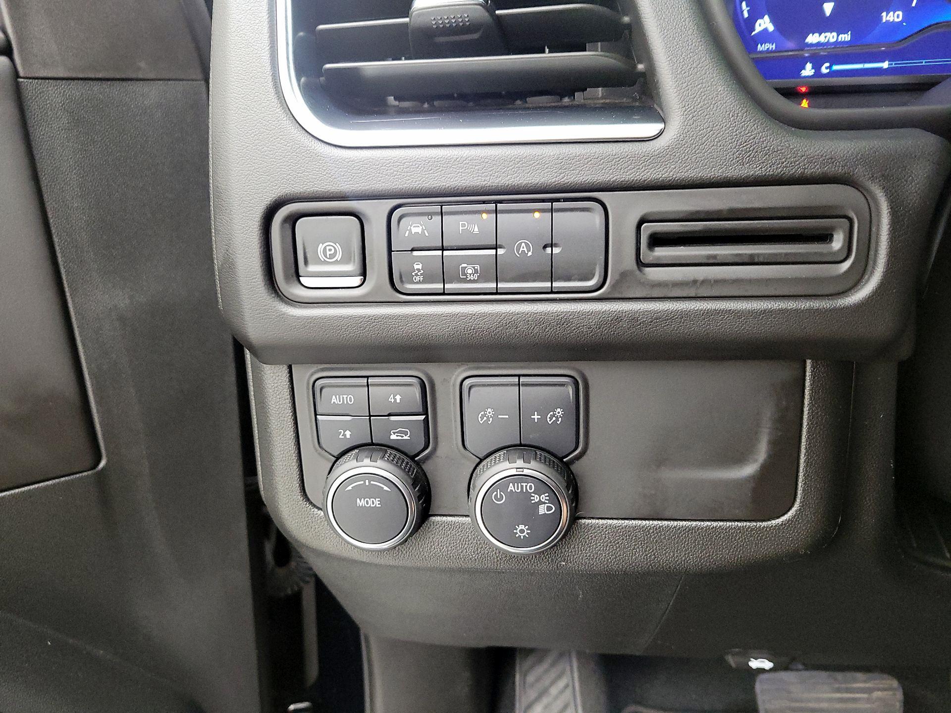 Thumbnail: 2024 Chevrolet Suburban - 13