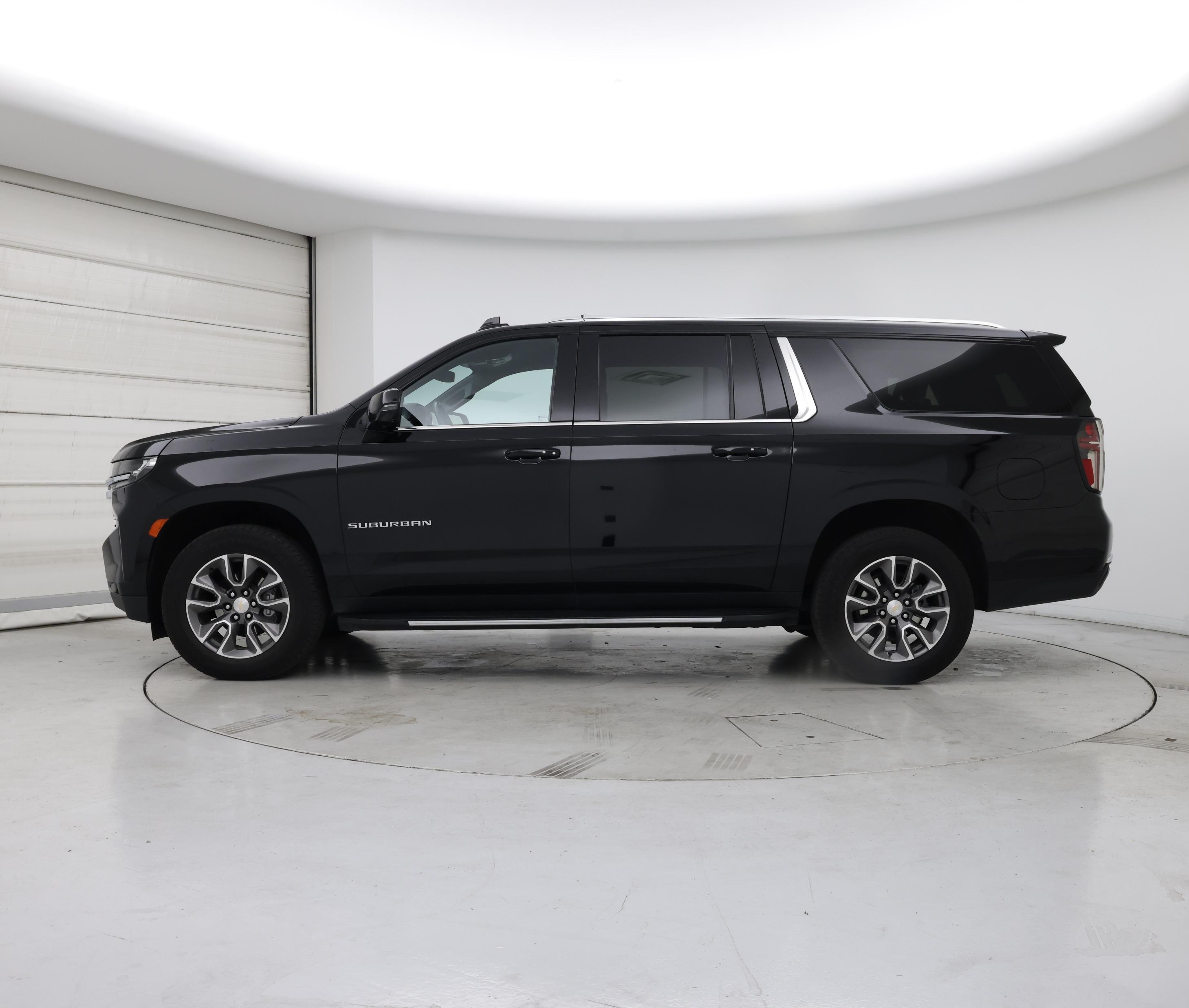 Thumbnail: 2024 Chevrolet Suburban - 3