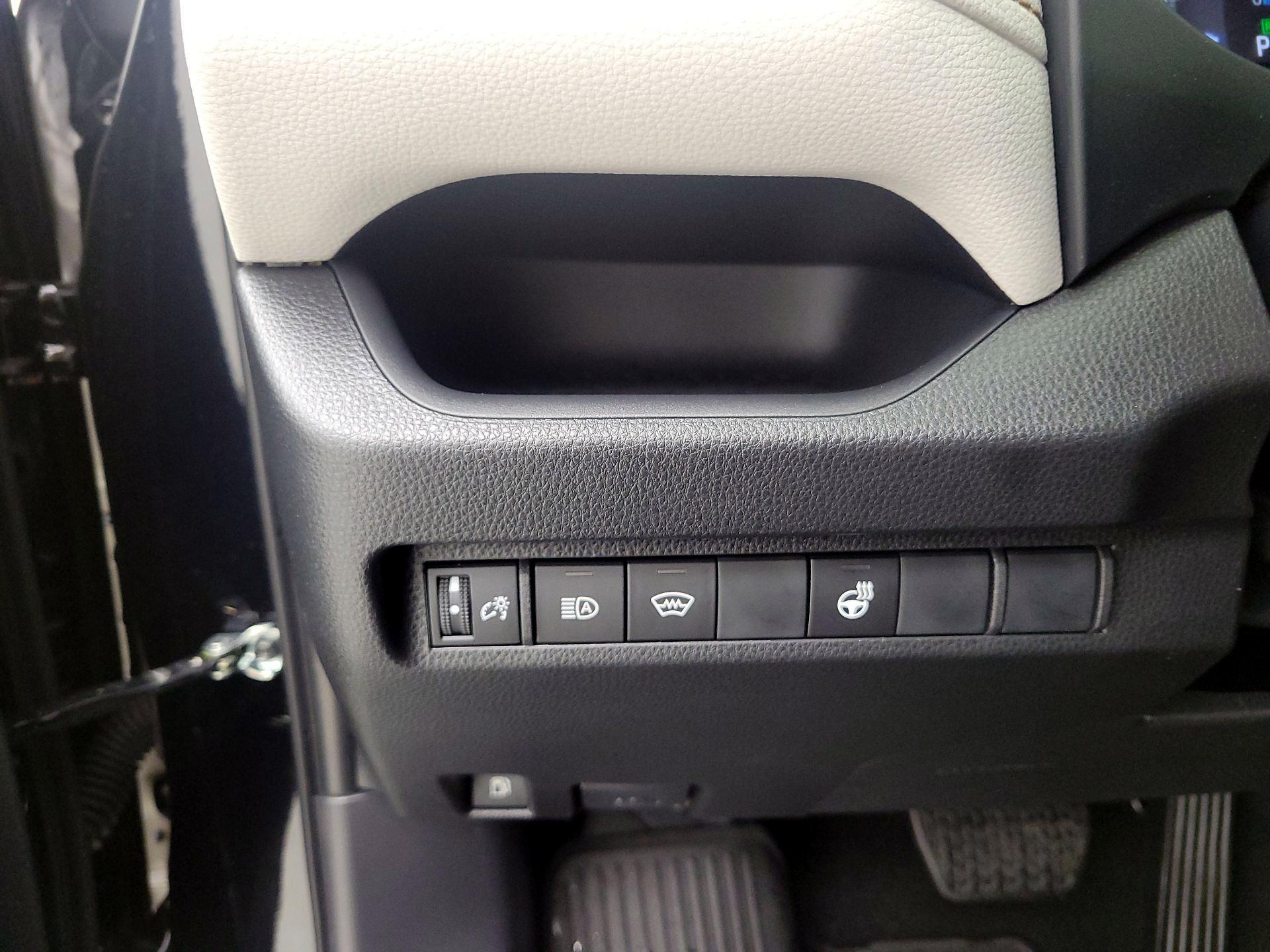 Thumbnail: 2025 Toyota RAV4 - 13