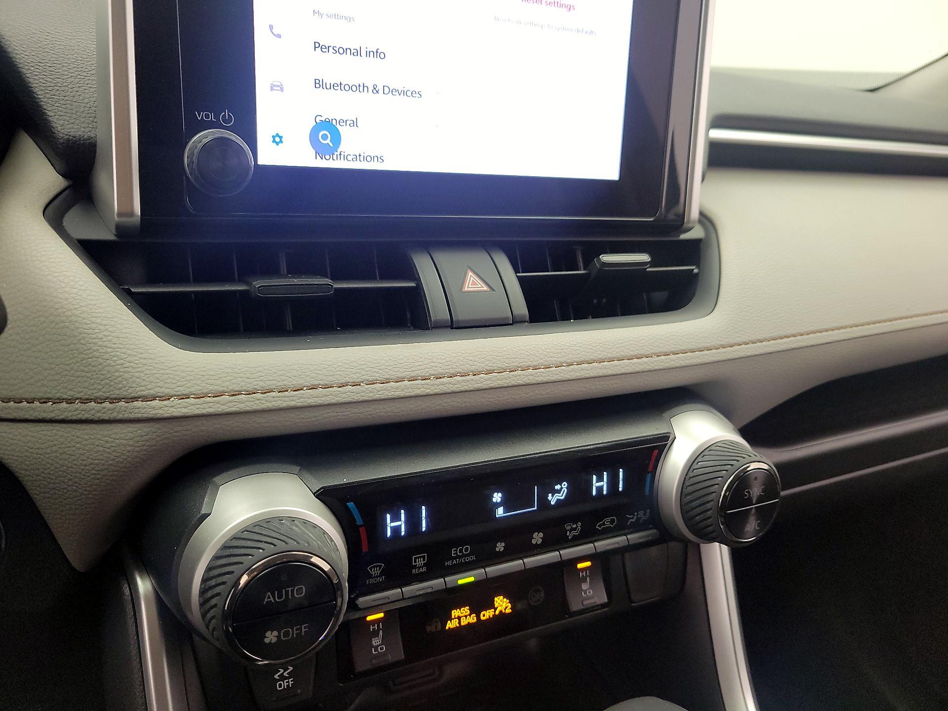 Thumbnail: 2025 Toyota RAV4 - 16