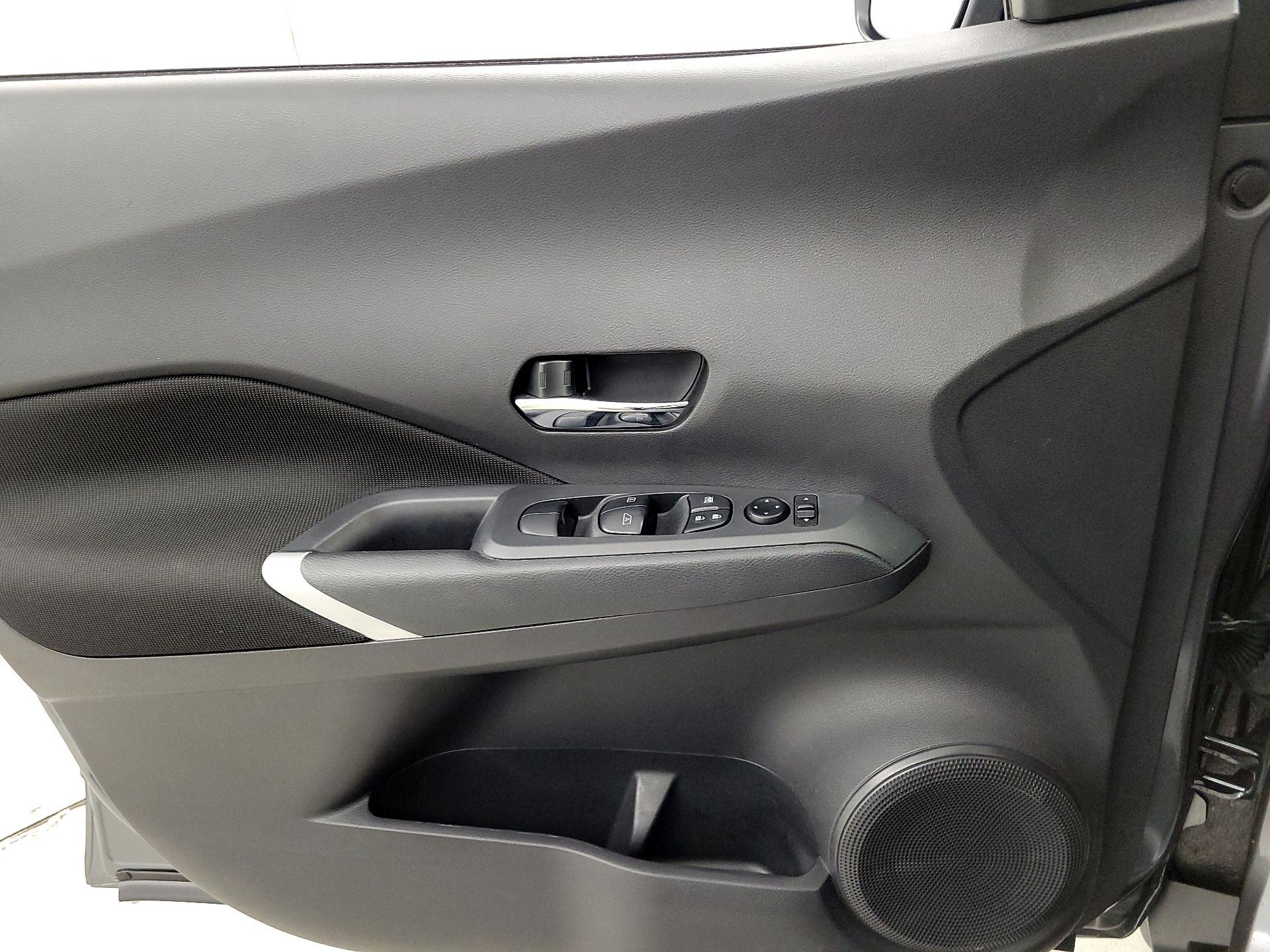 Thumbnail: 2024 Nissan Kicks - 12