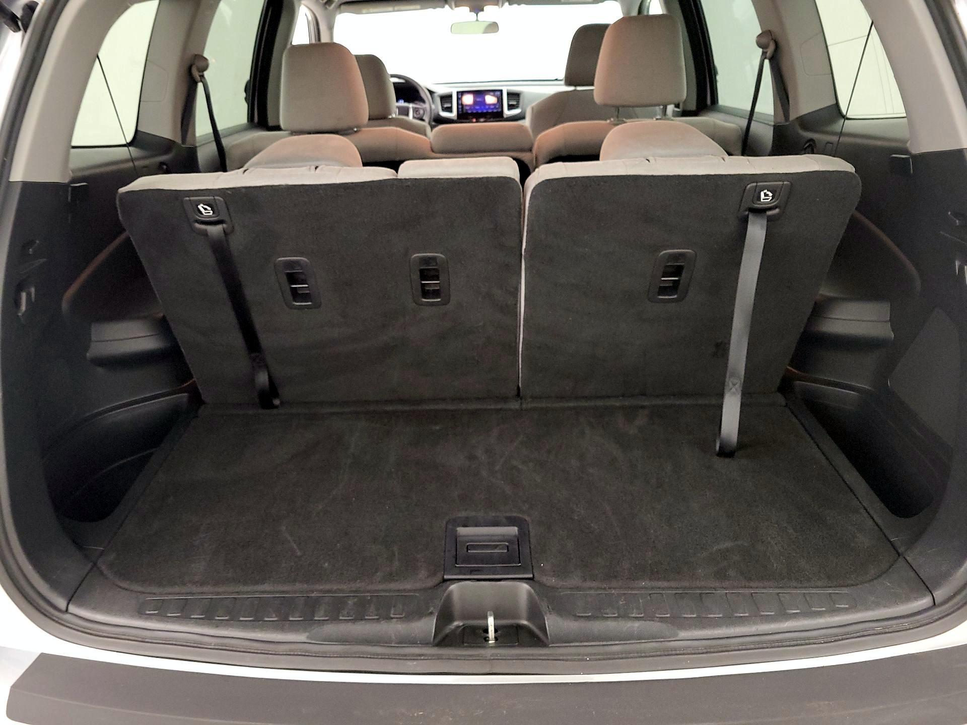 Thumbnail: 2017 Honda Pilot - 20