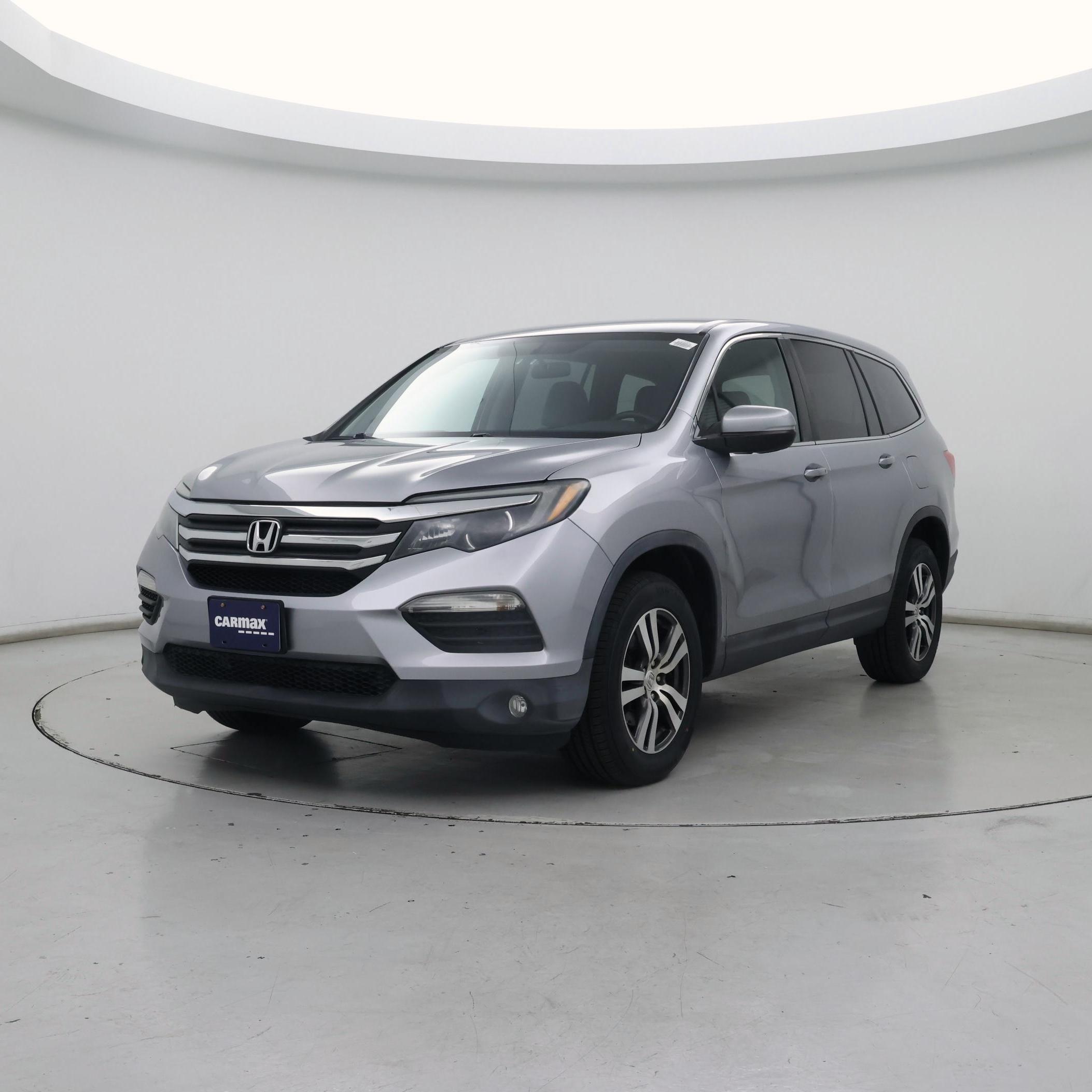 Thumbnail: 2017 Honda Pilot - 4