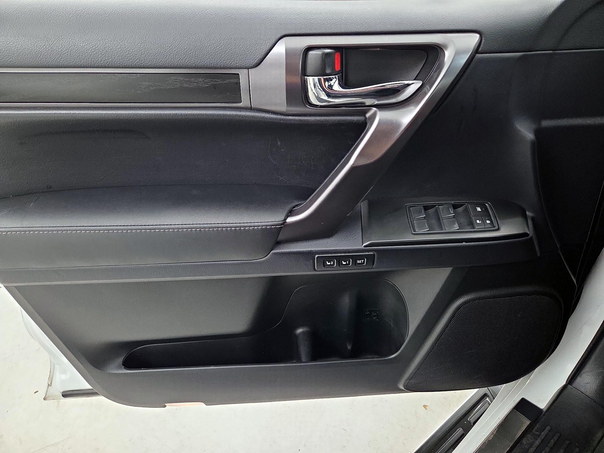 Thumbnail: 2022 Lexus GX - 12