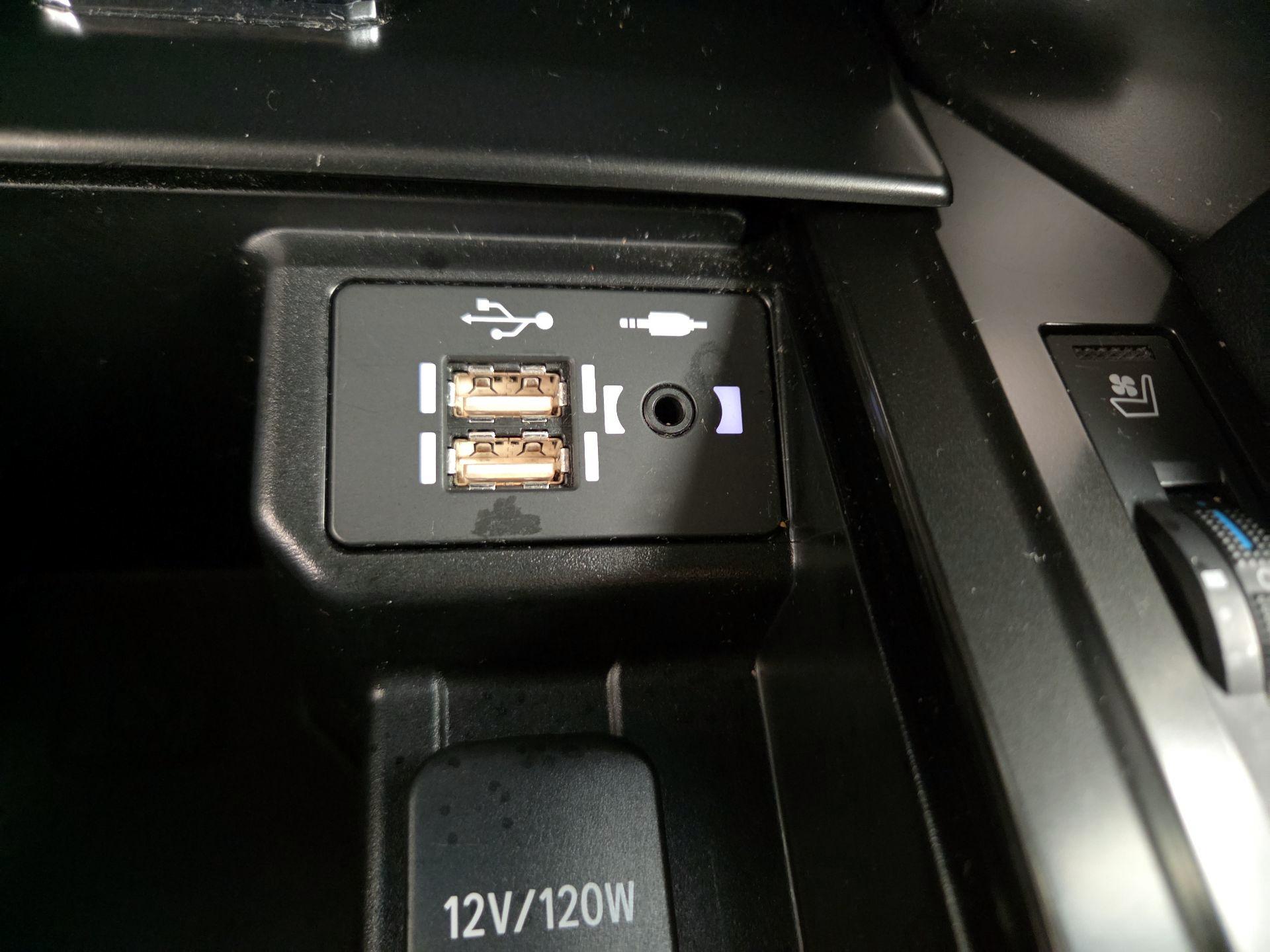 Thumbnail: 2022 Lexus GX - 19