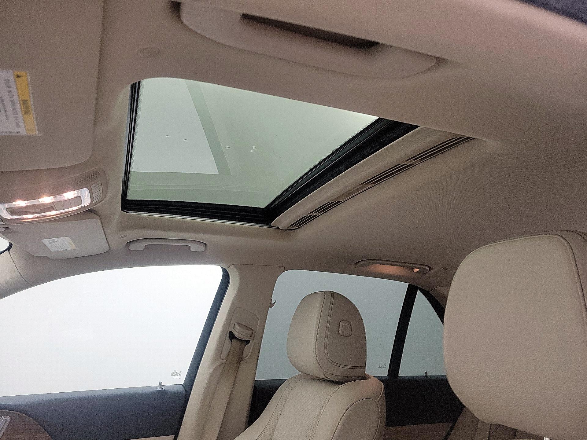 Thumbnail: 2020 Mercedes-Benz GLE - 12