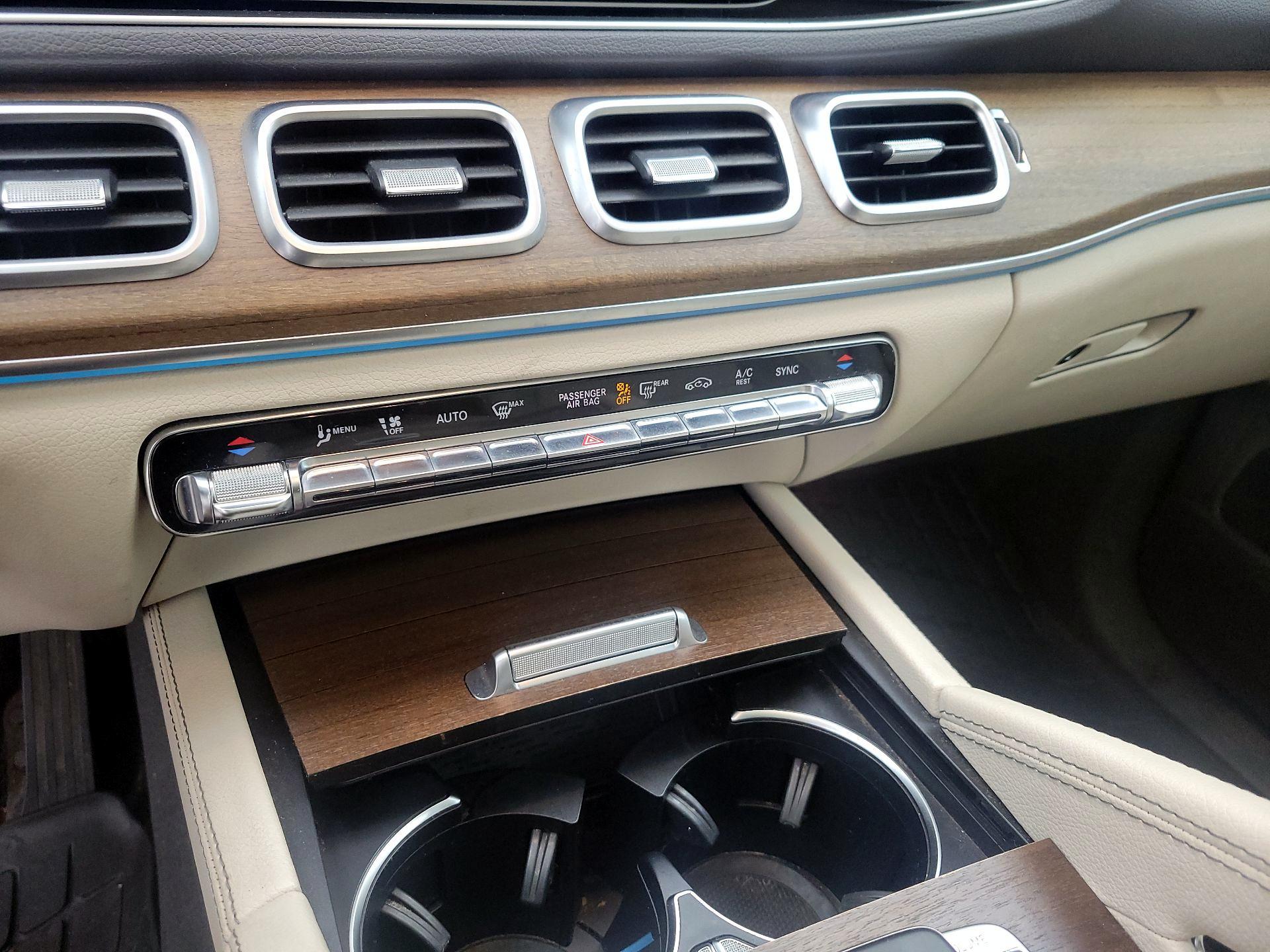 Thumbnail: 2020 Mercedes-Benz GLE - 17