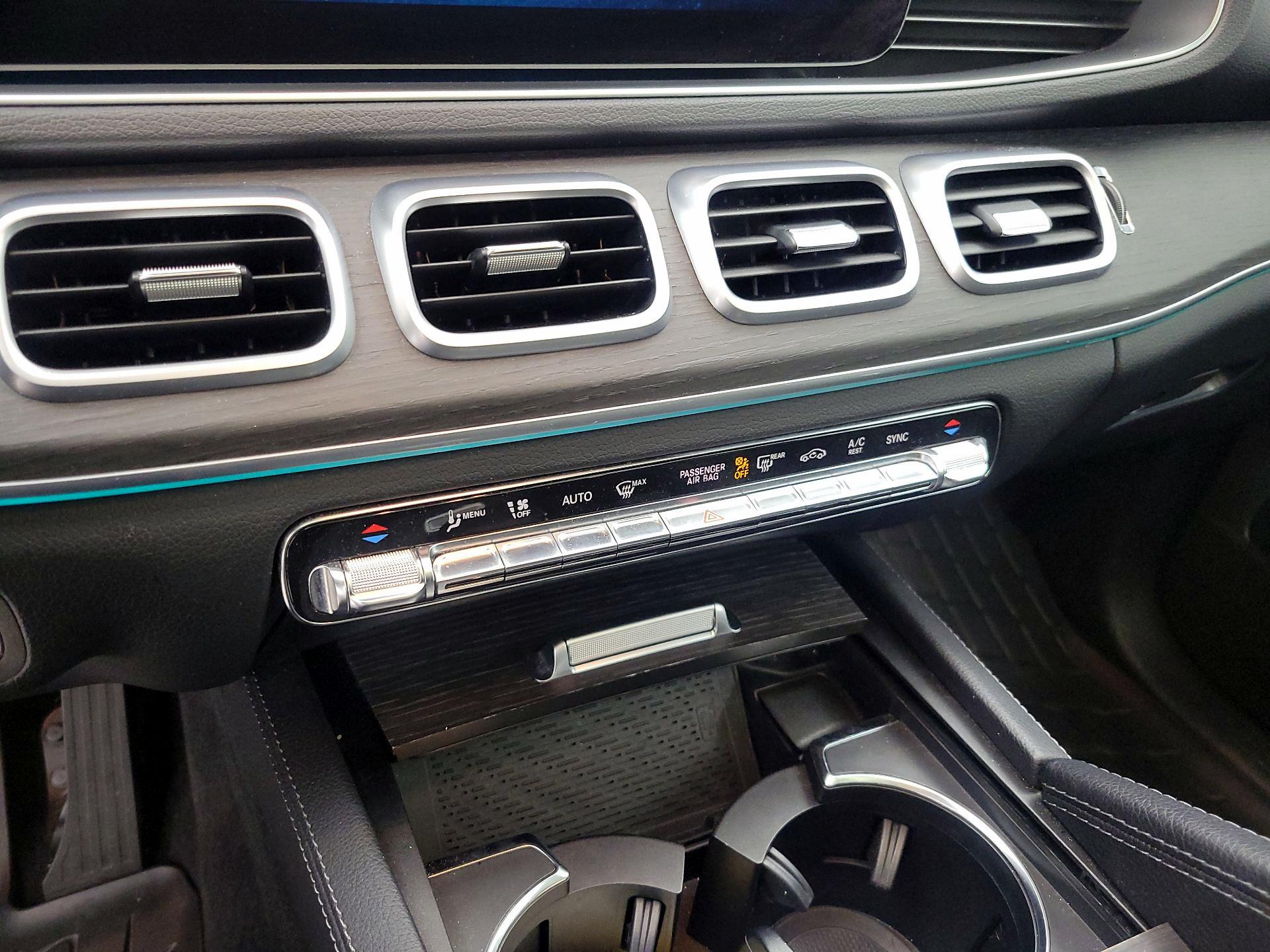 Thumbnail: 2020 Mercedes-Benz GLE - 17