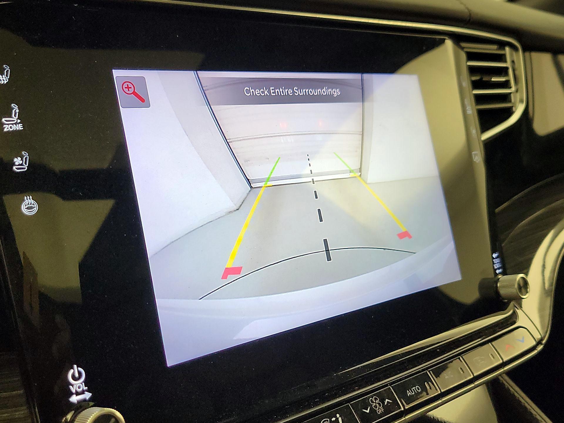 Thumbnail: 2022 Jeep Wagoneer - 15