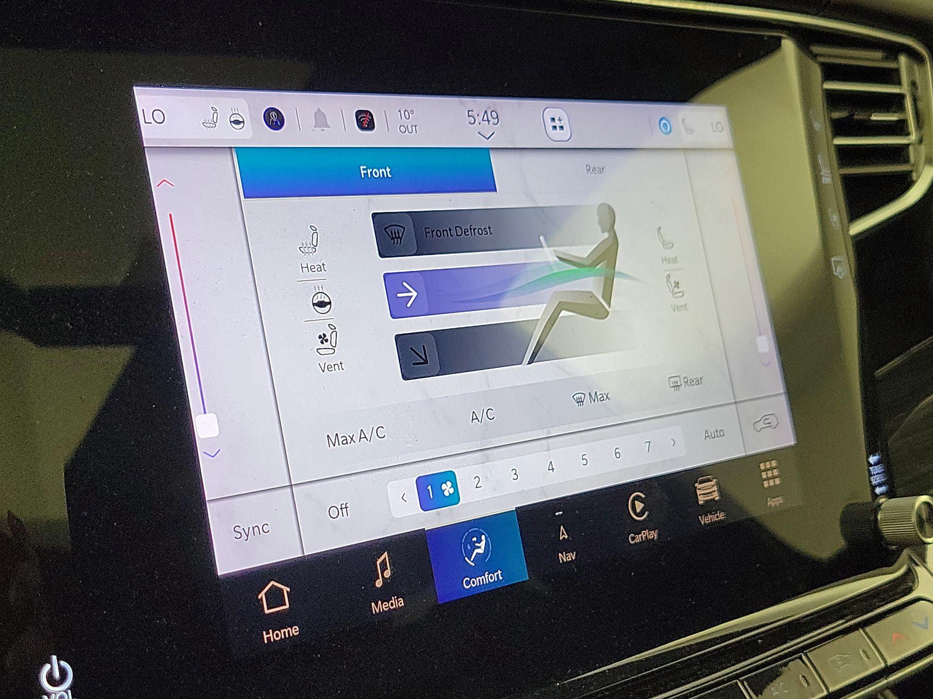 Thumbnail: 2022 Jeep Wagoneer - 17