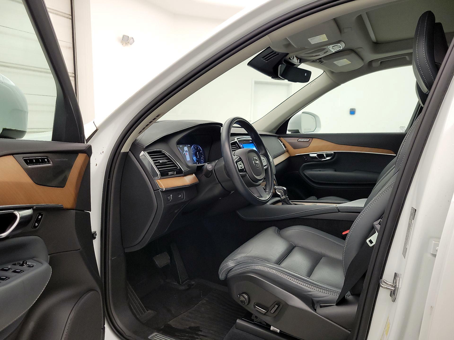 Thumbnail: 2020 Volvo XC90 - 11