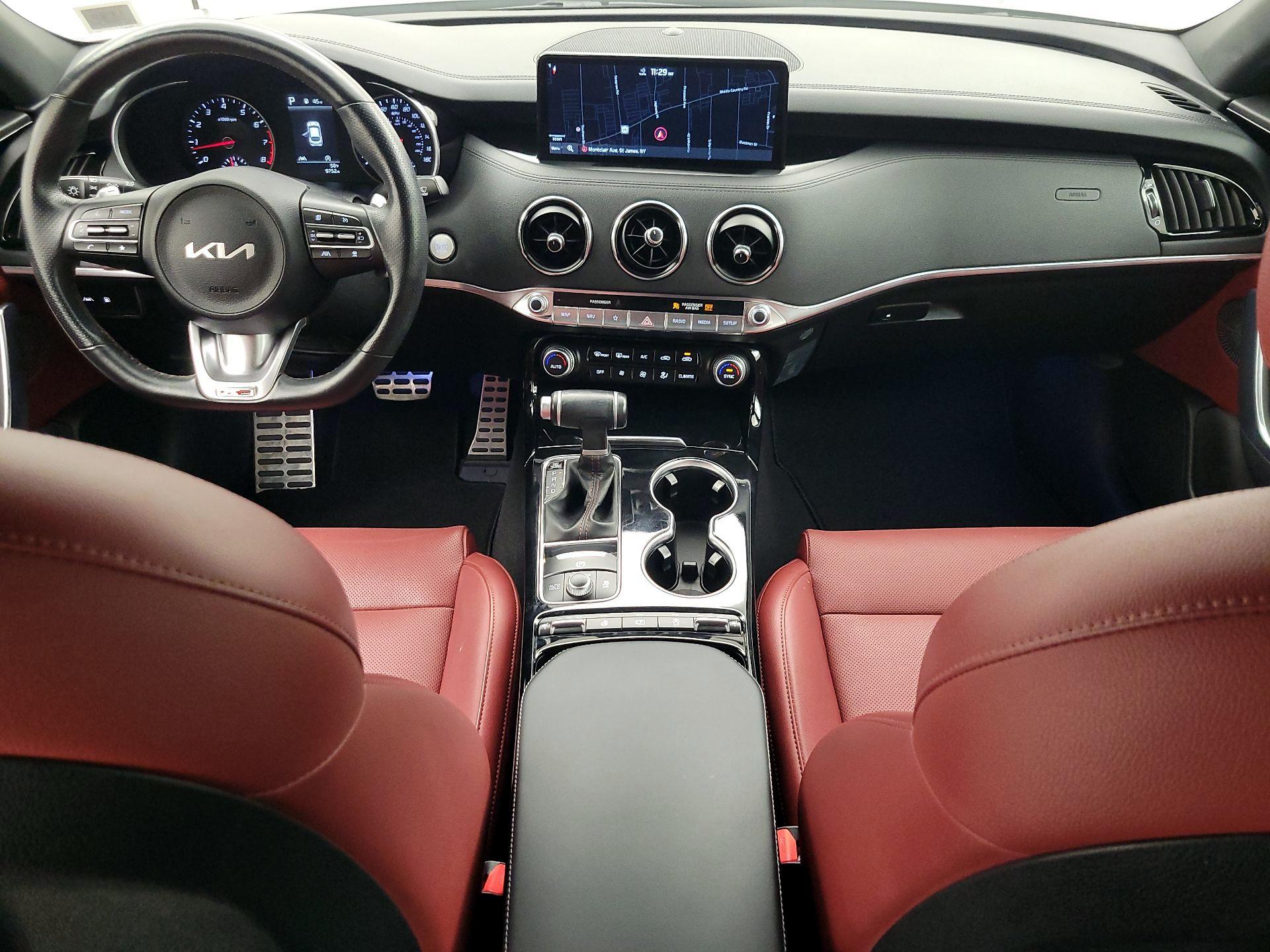 Thumbnail: 2022 Kia Stinger - 9