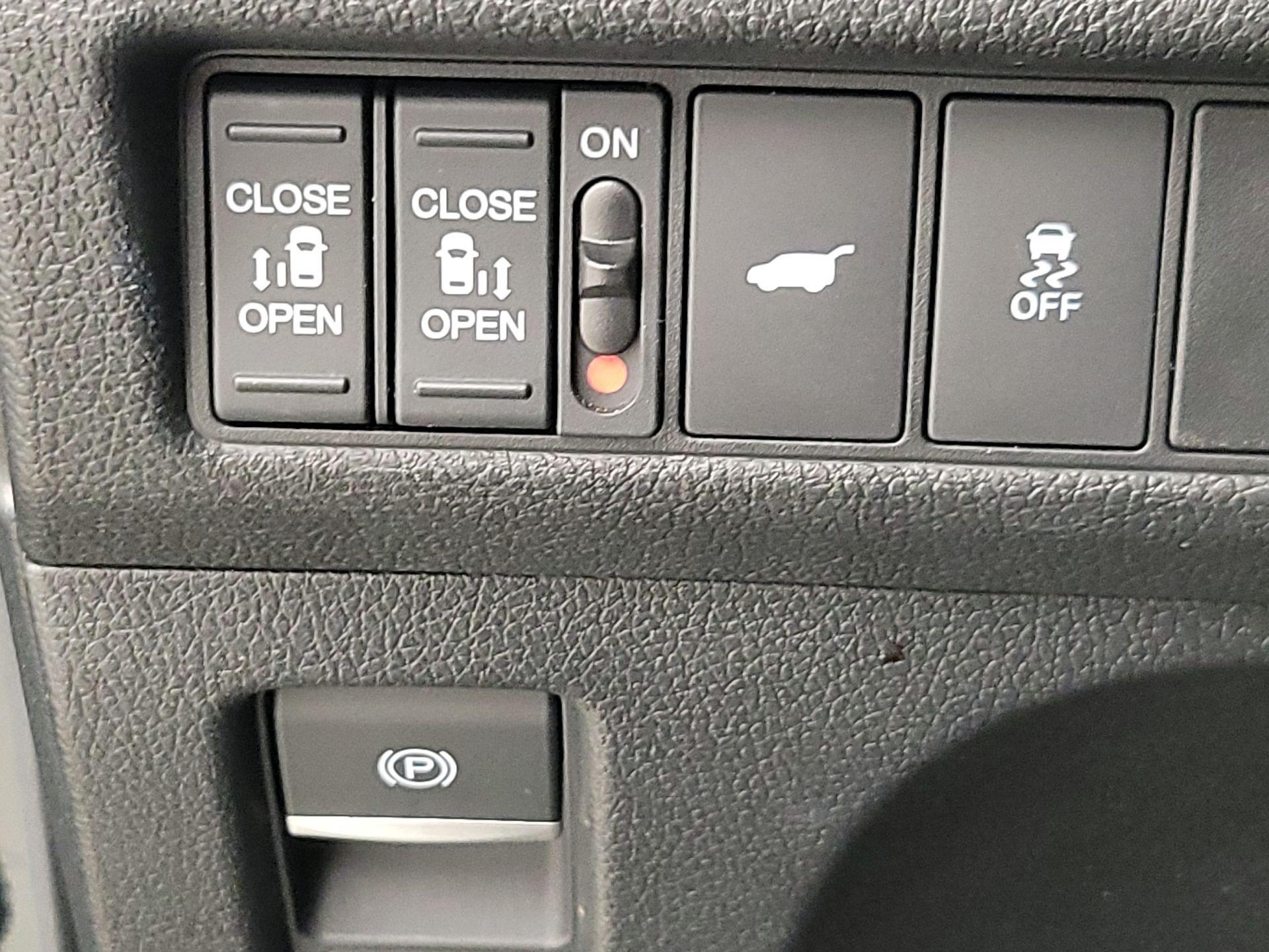 Thumbnail: 2025 Honda Odyssey - 13