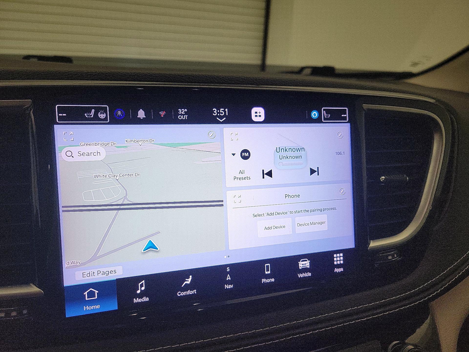 Thumbnail: 2022 Chrysler Pacifica - 16