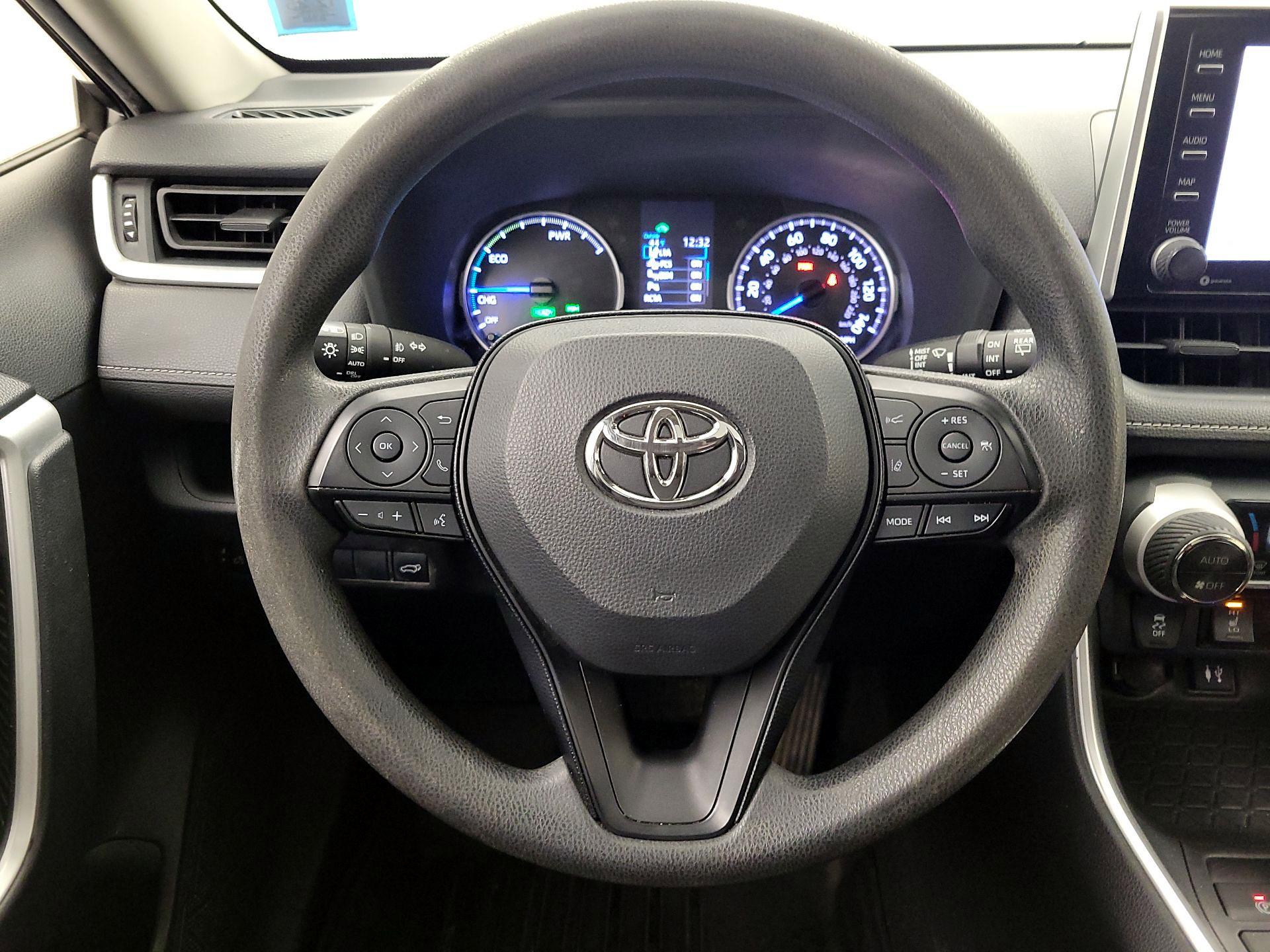 Thumbnail: 2019 Toyota RAV4 - 10