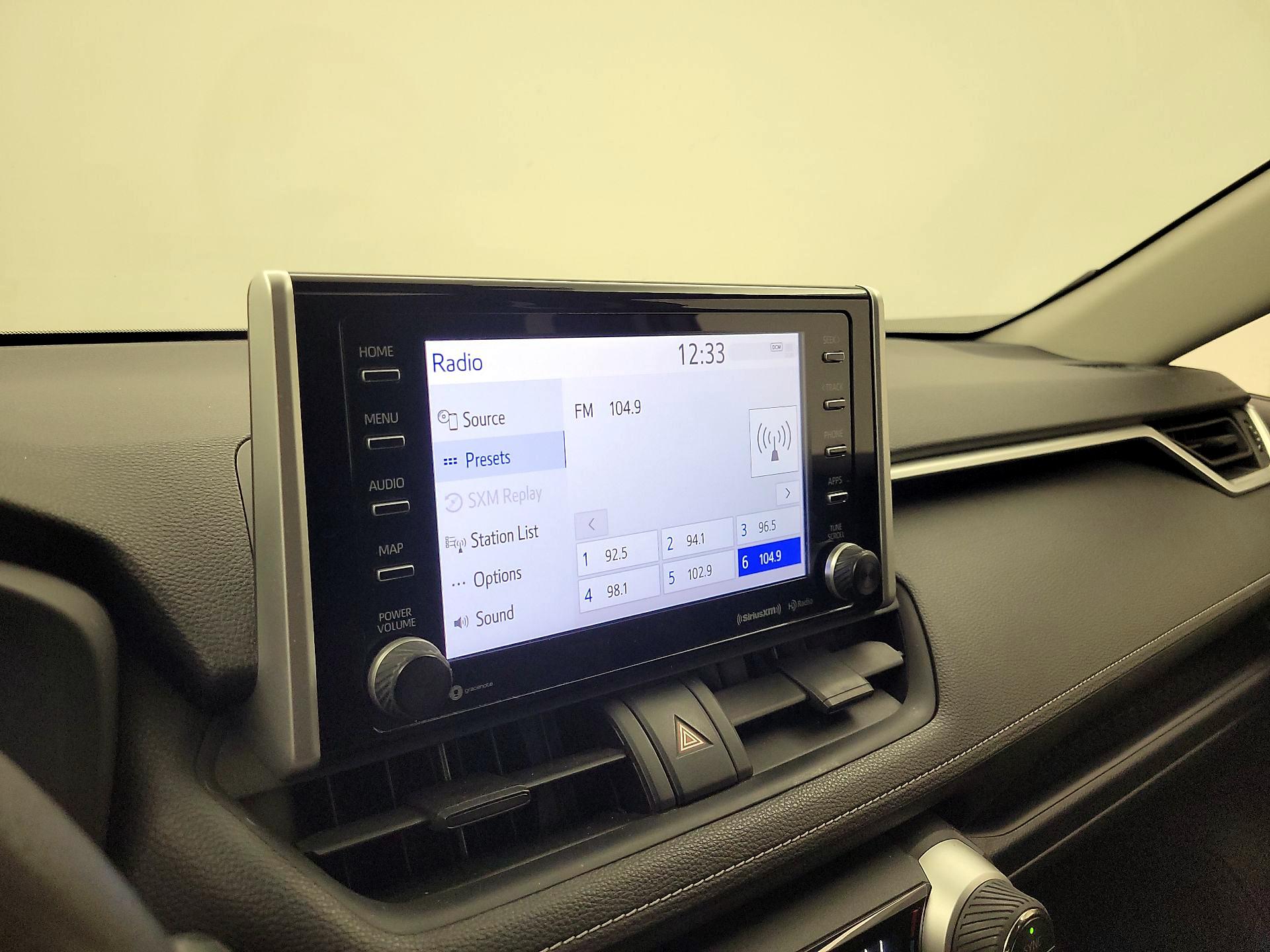 Thumbnail: 2019 Toyota RAV4 - 15