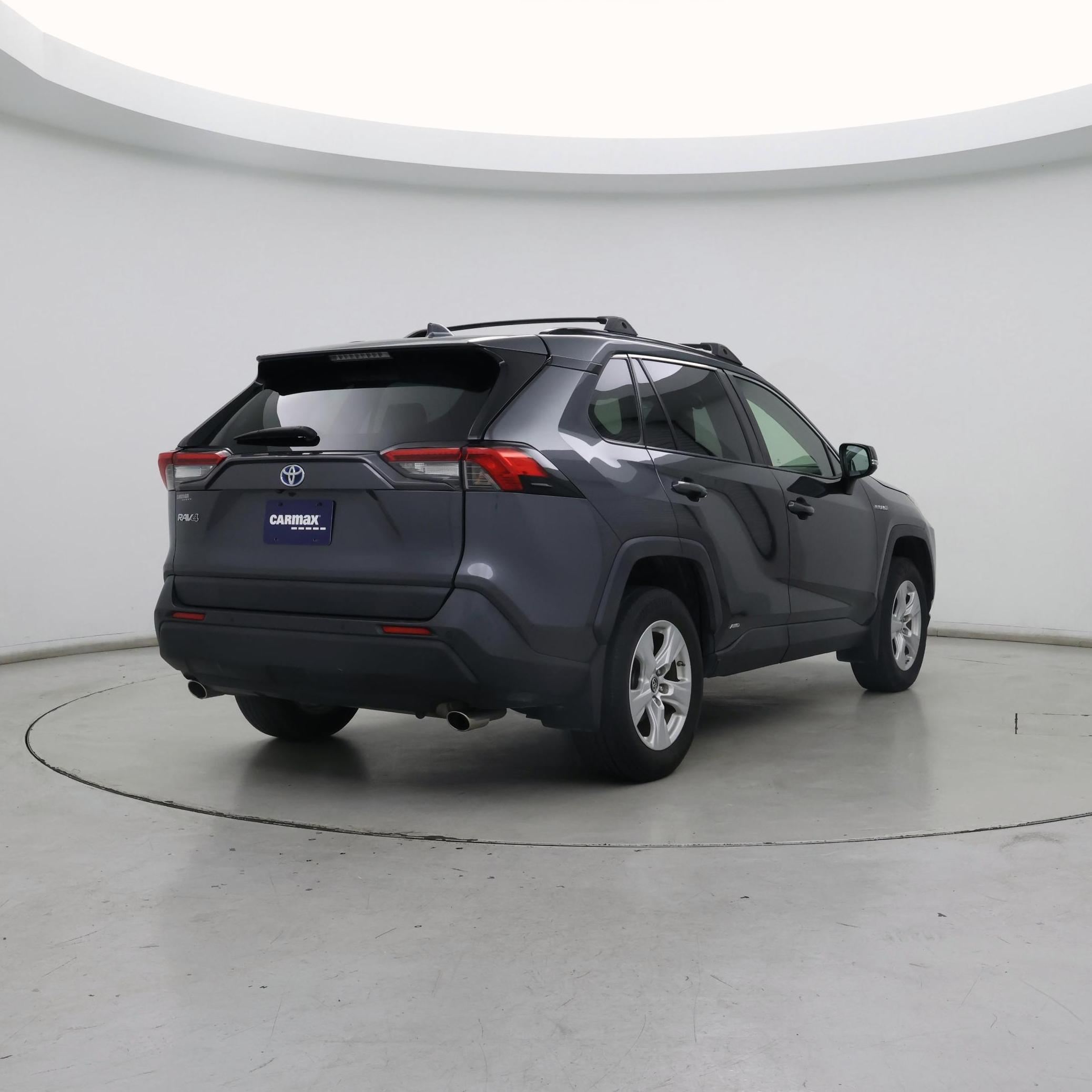 Thumbnail: 2019 Toyota RAV4 - 8